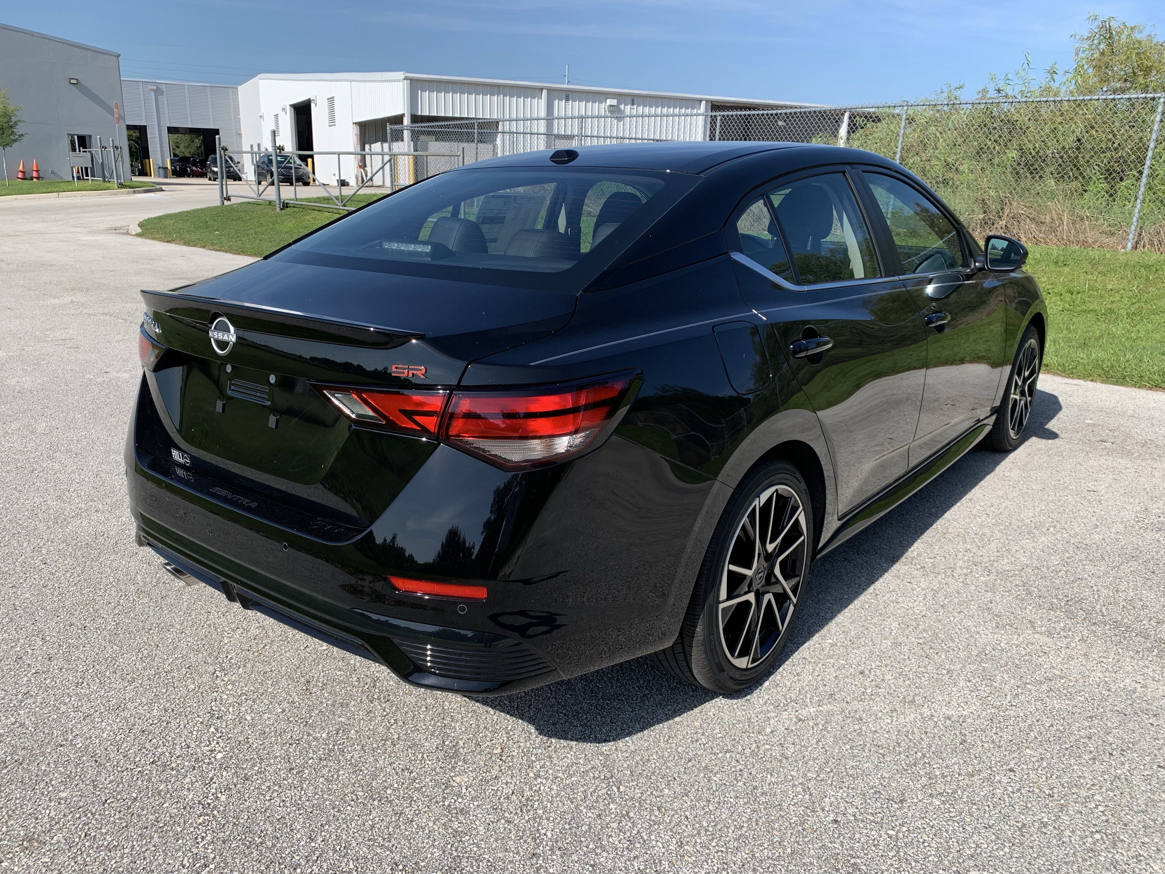 2025 Nissan Sentra SR