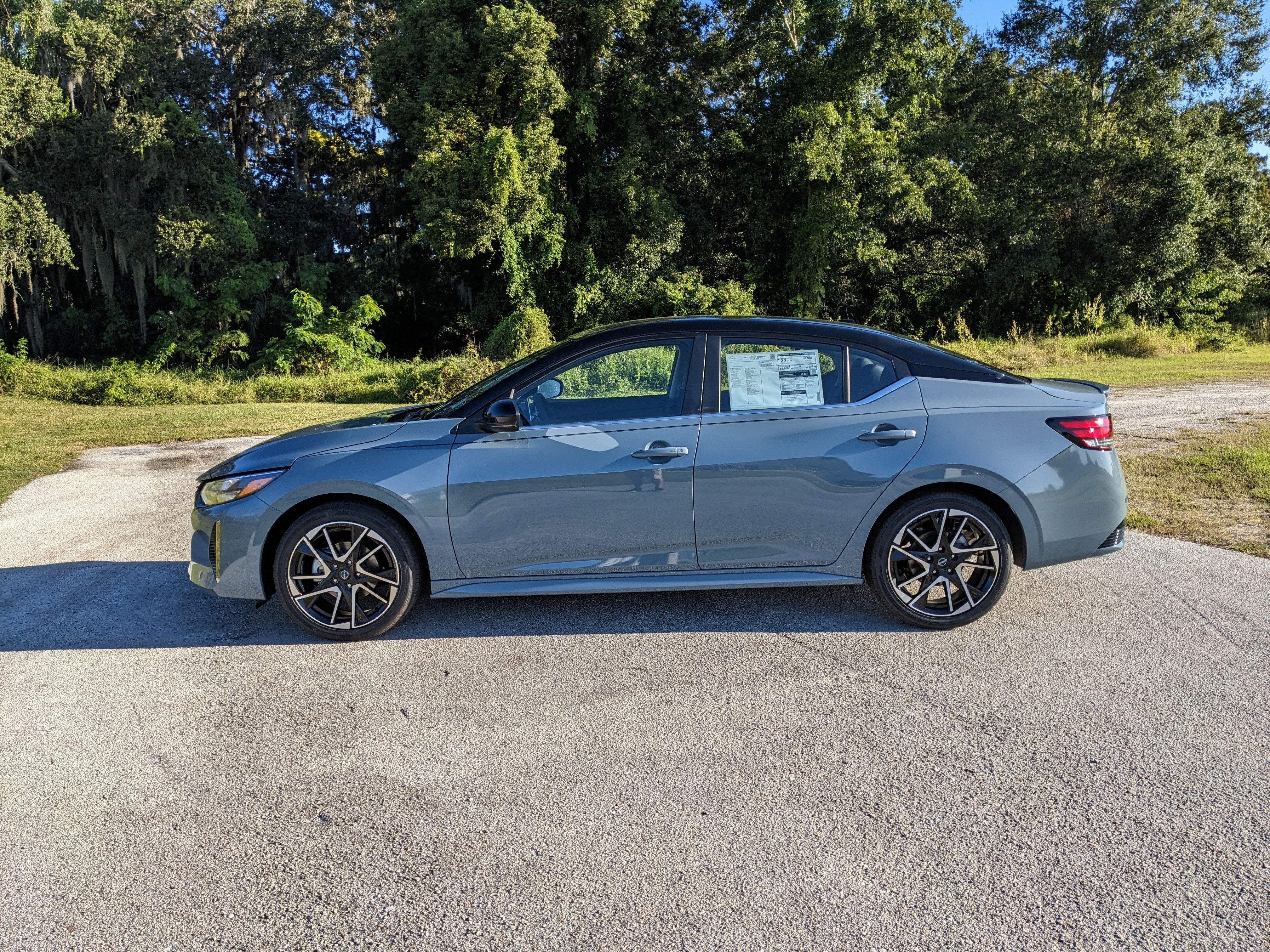 2025 Nissan Sentra SR