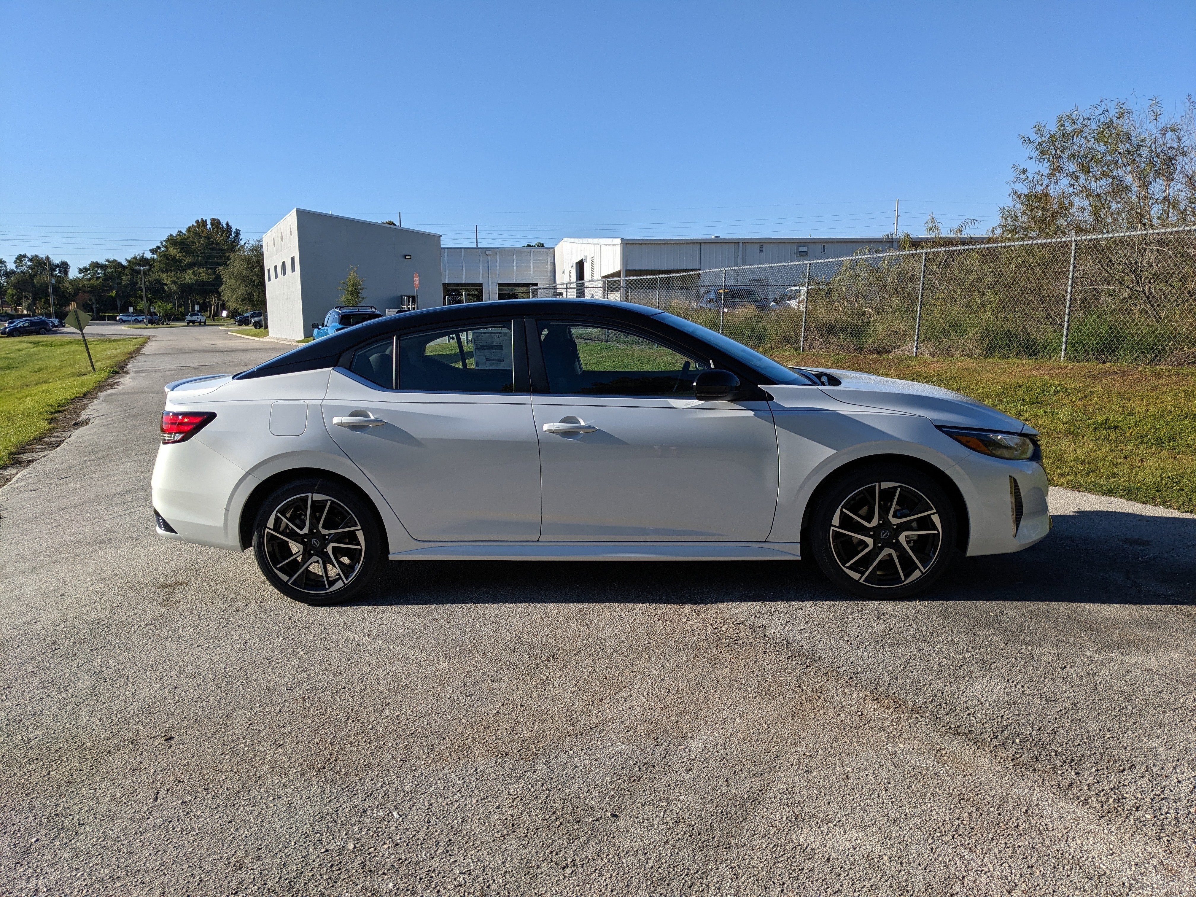 2025 Nissan Sentra SR