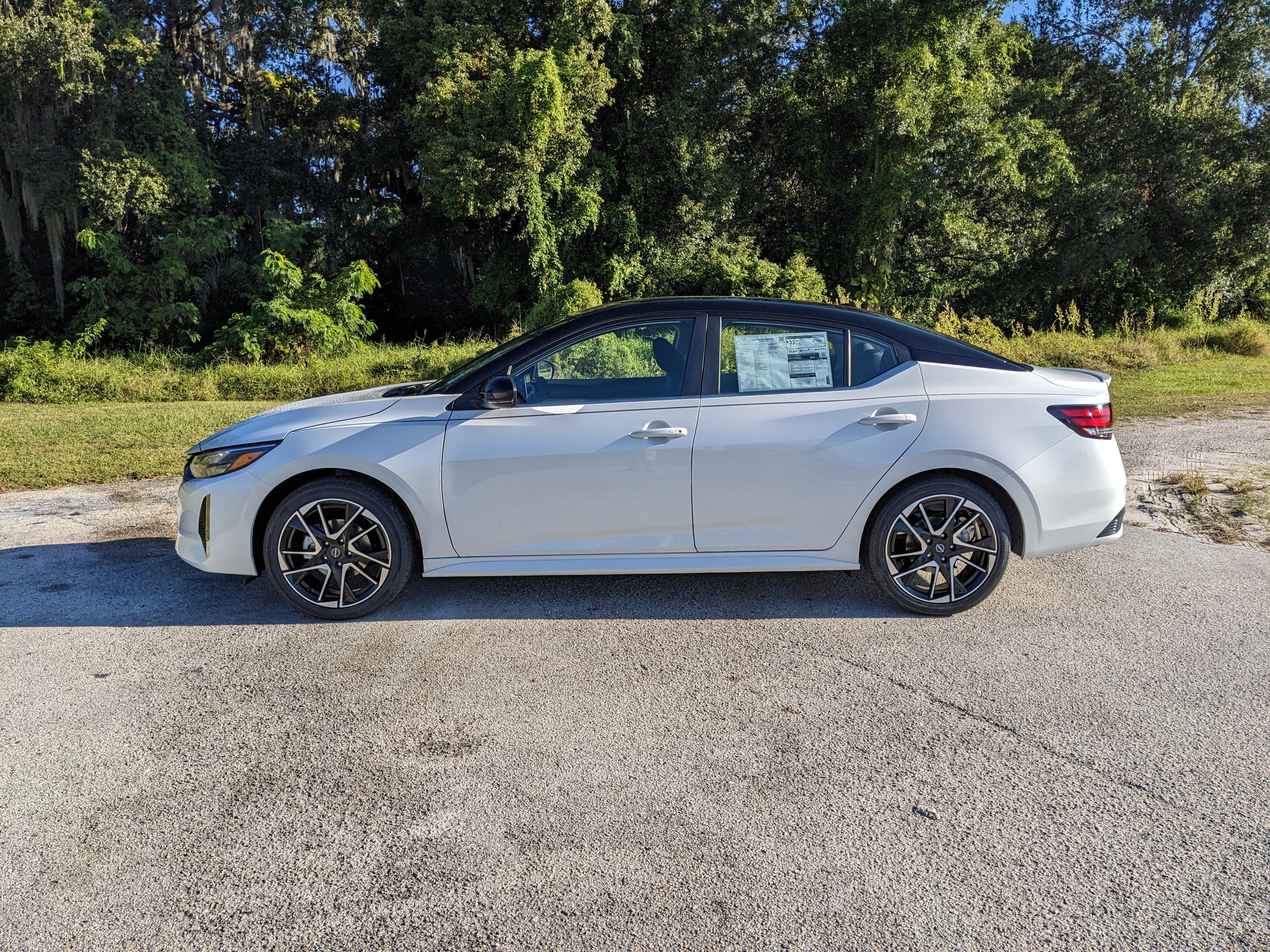 2025 Nissan Sentra SR