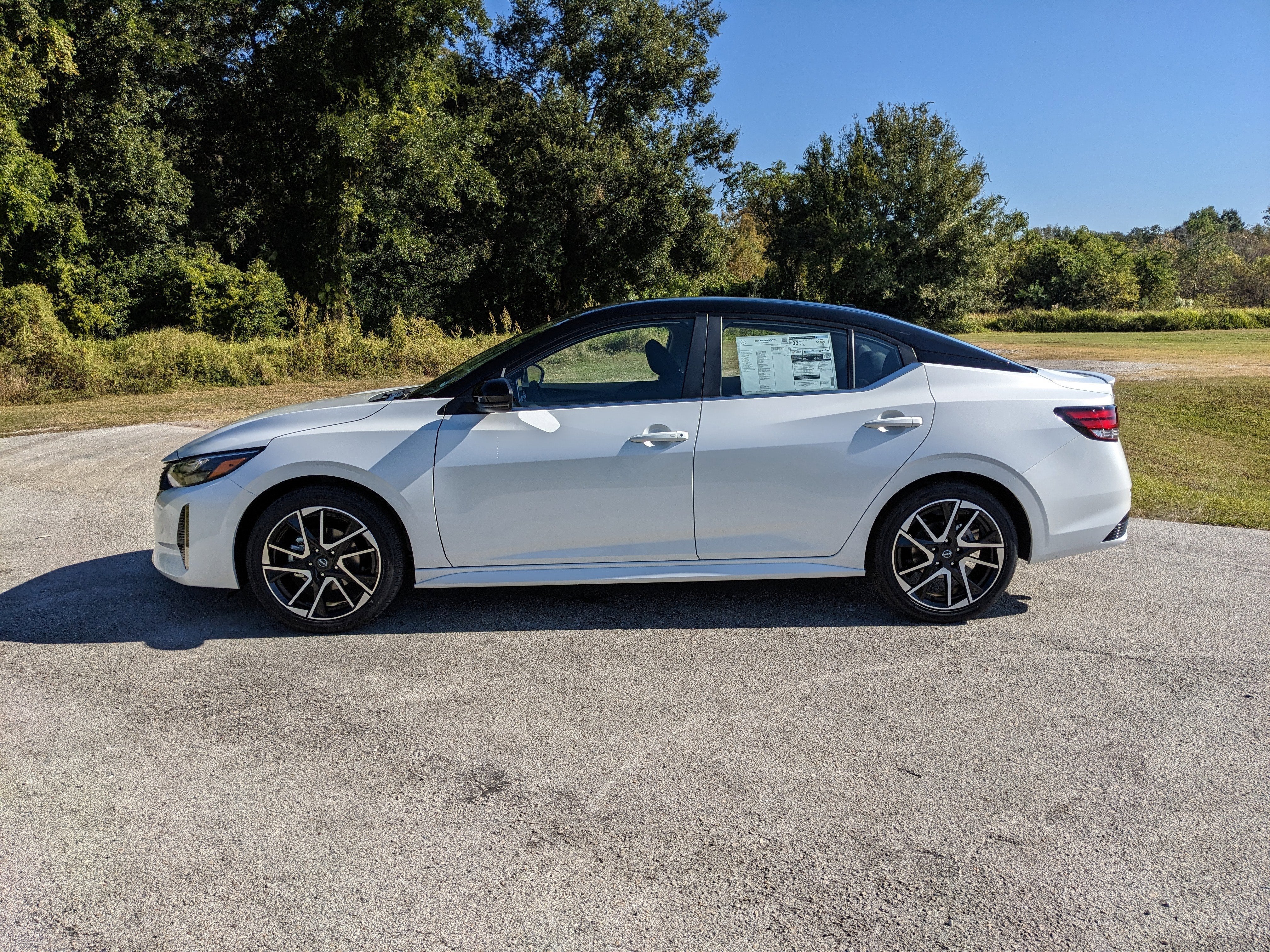 2025 Nissan Sentra SR