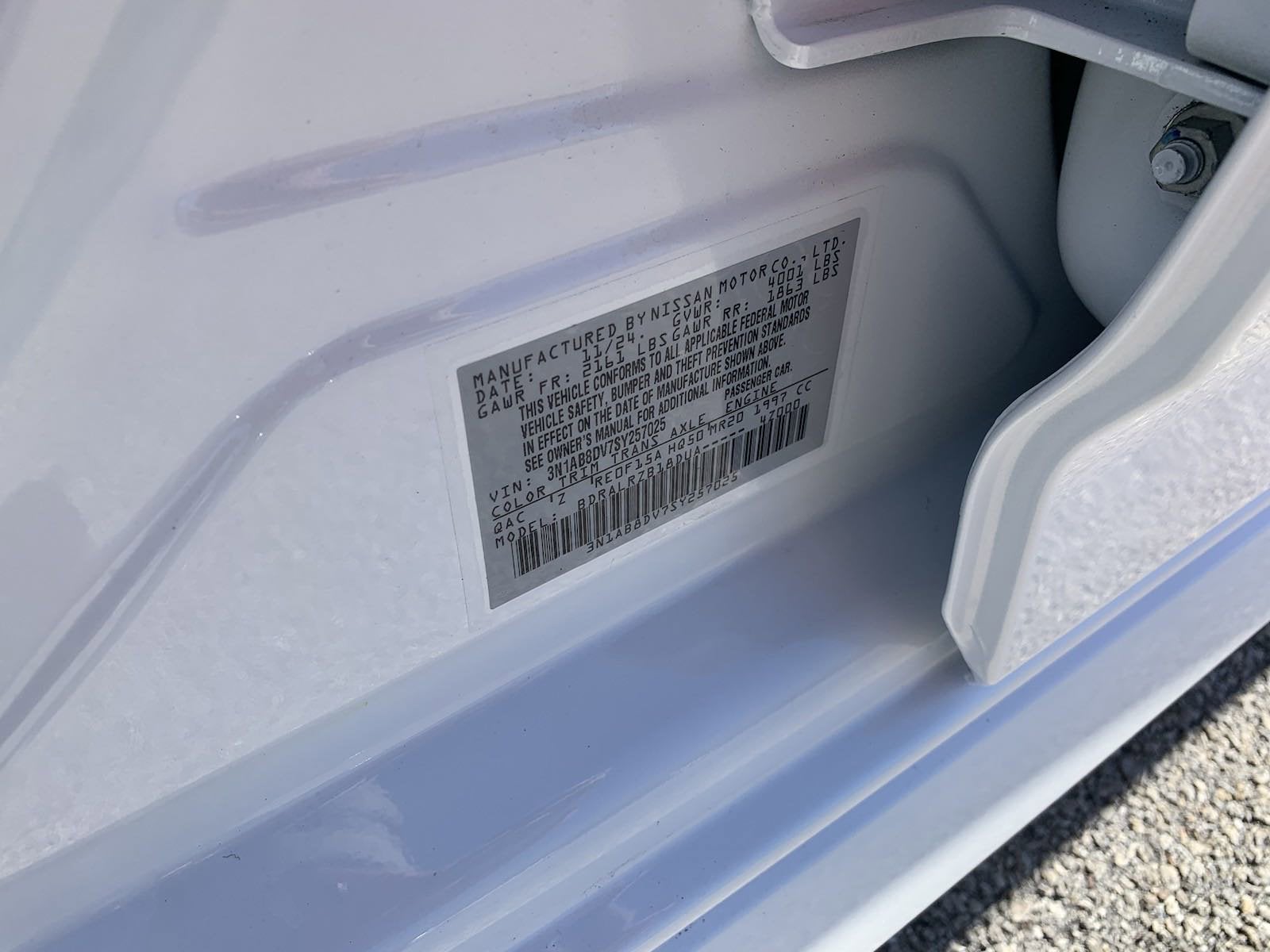 2025 Nissan Sentra SR