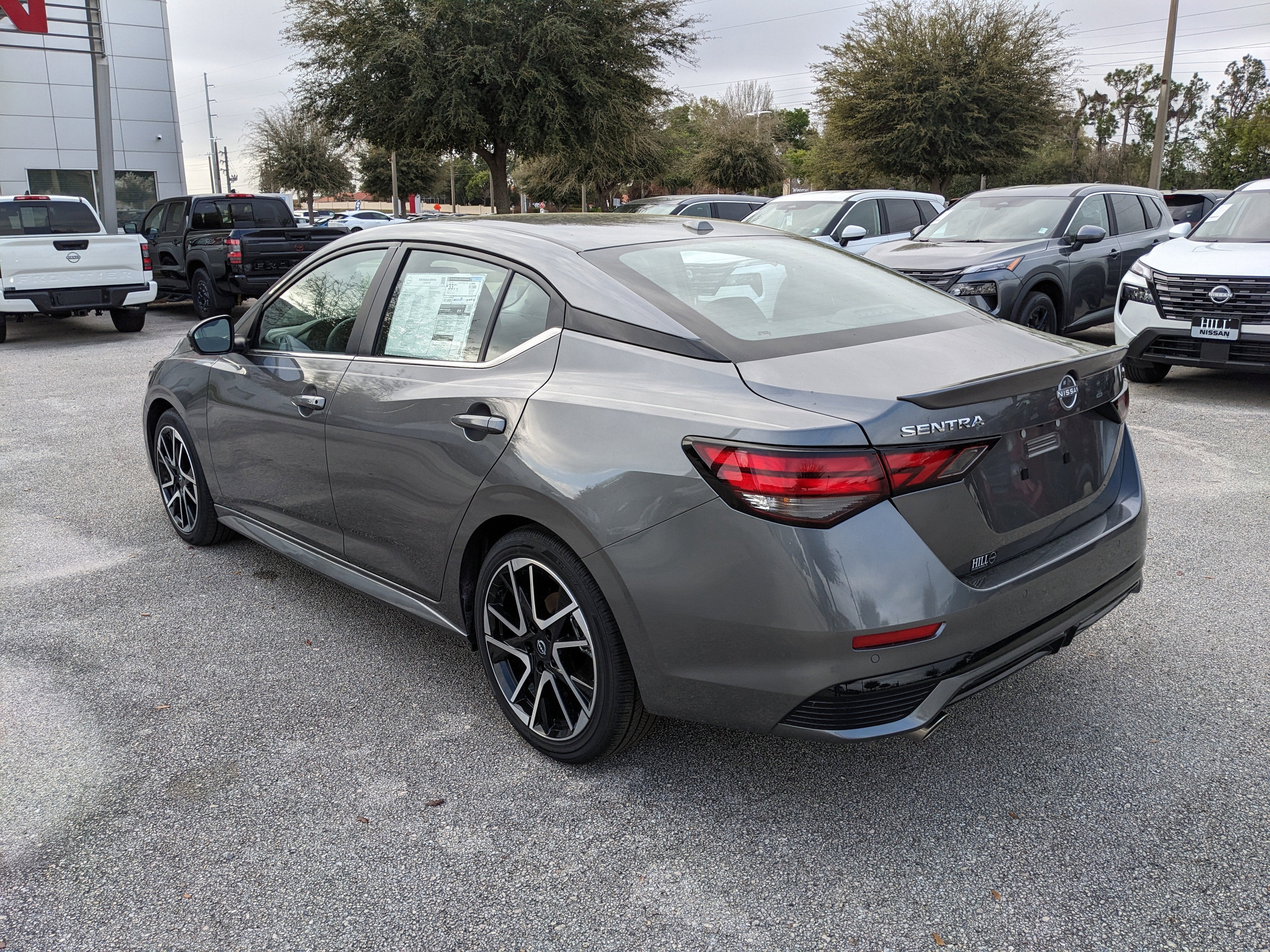 2025 Nissan Sentra SR