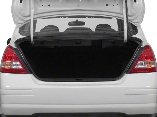 2011 Nissan Versa 1.8 S