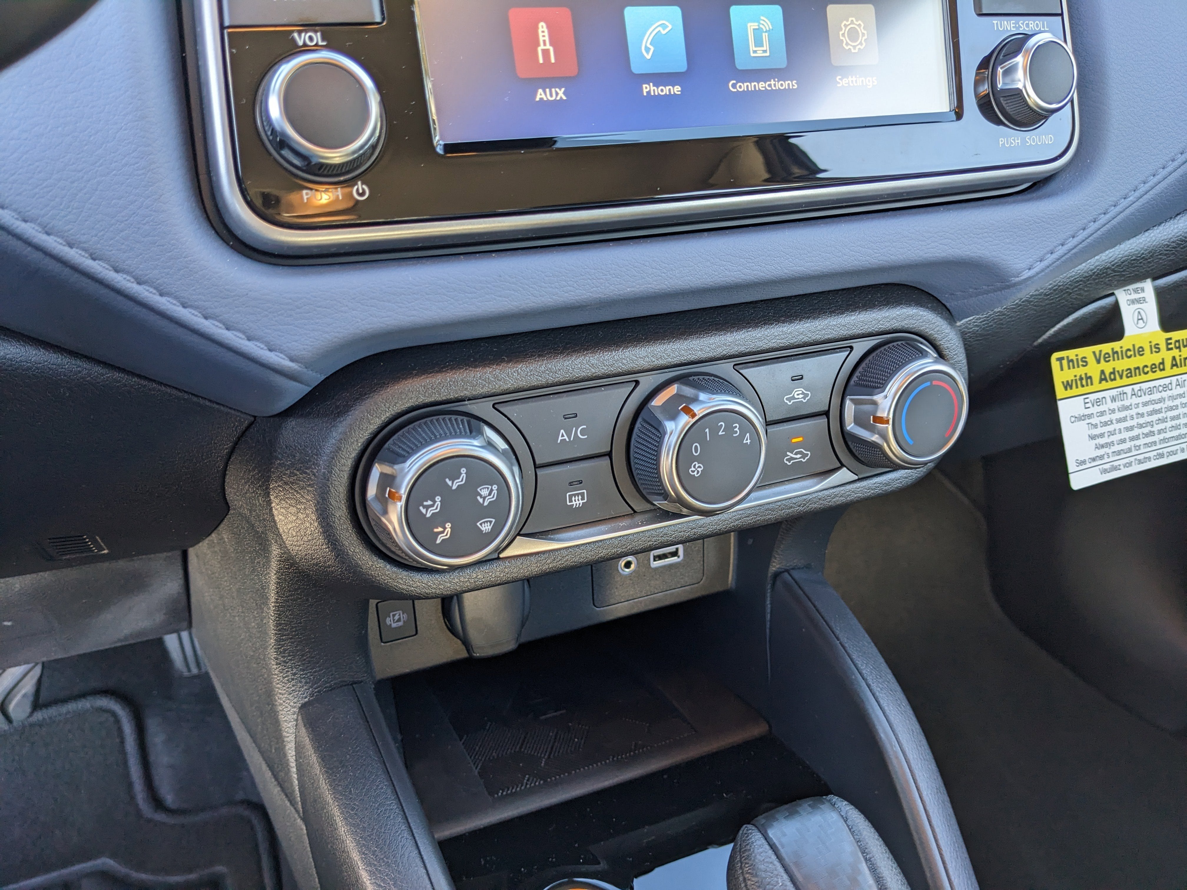 2024 Nissan Versa SV