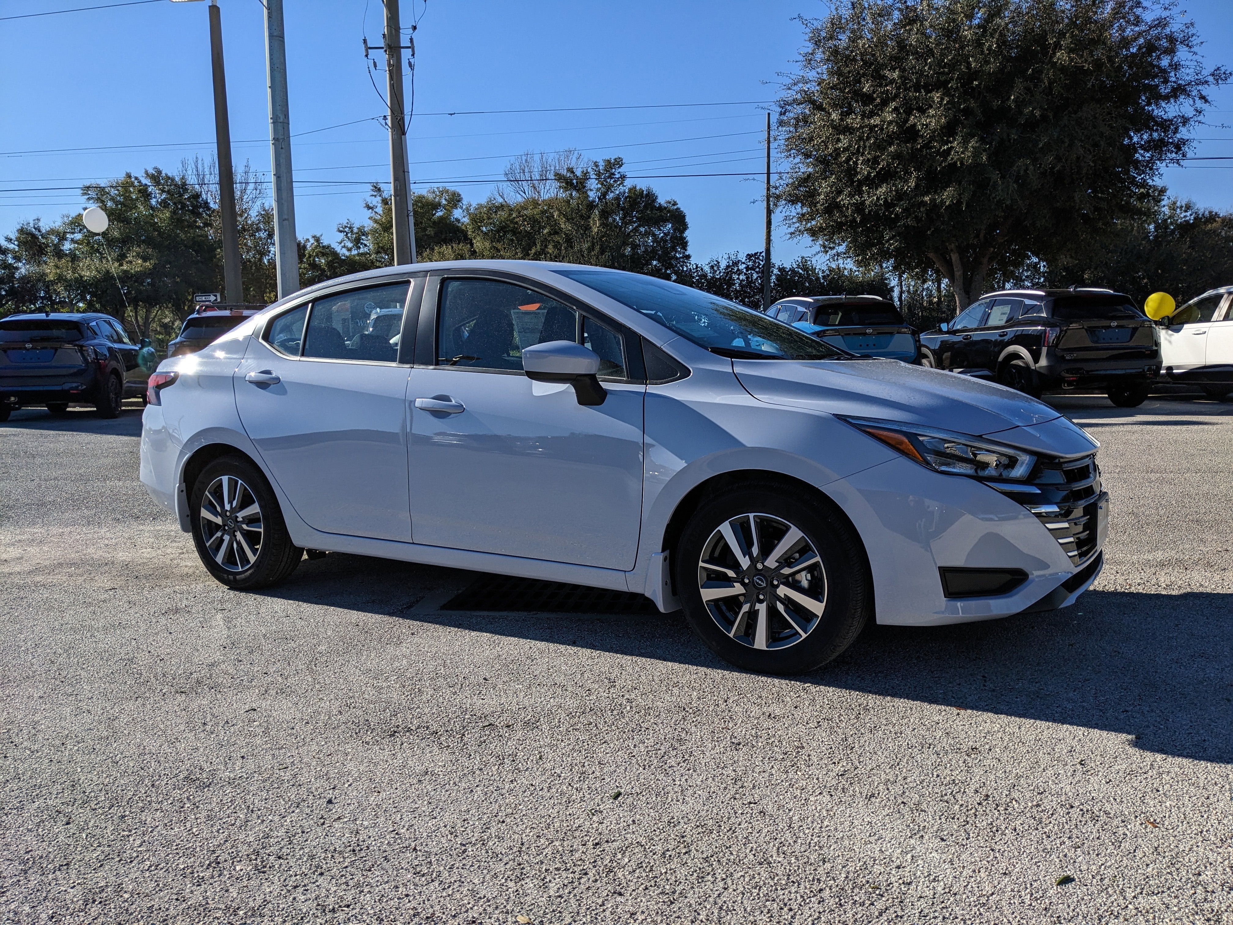 2025 Nissan Versa SV