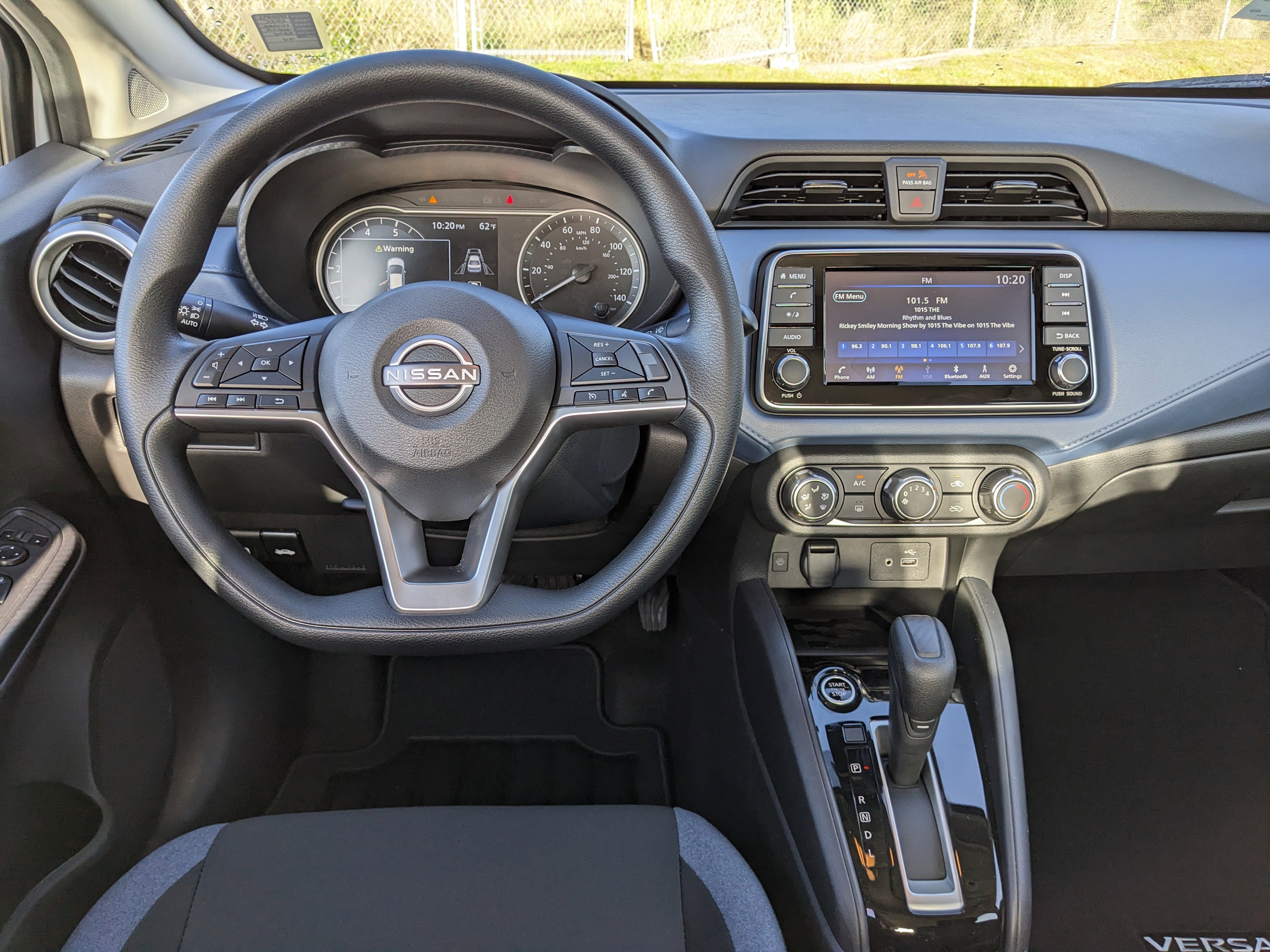 2025 Nissan Versa SV