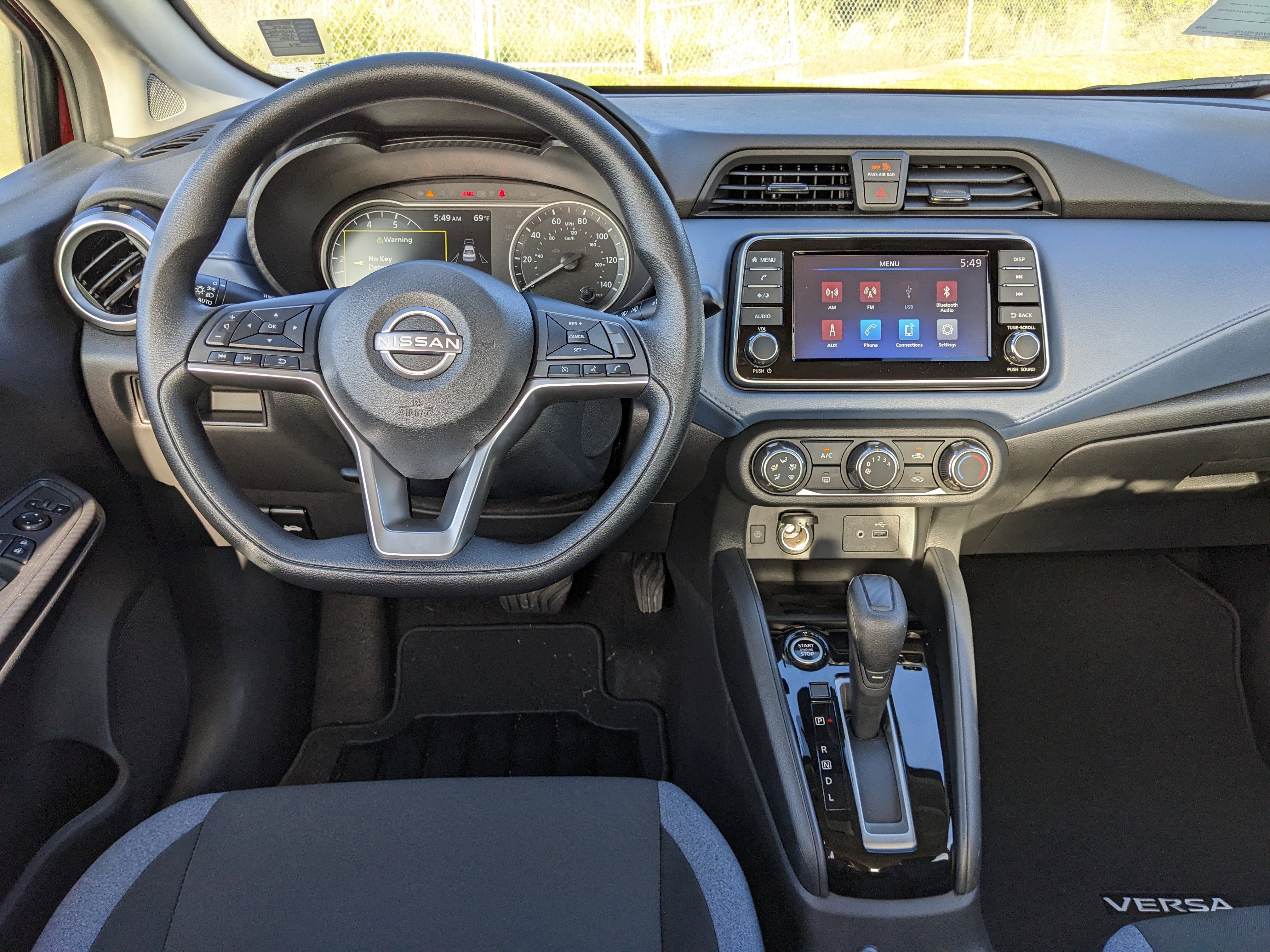 2025 Nissan Versa SV