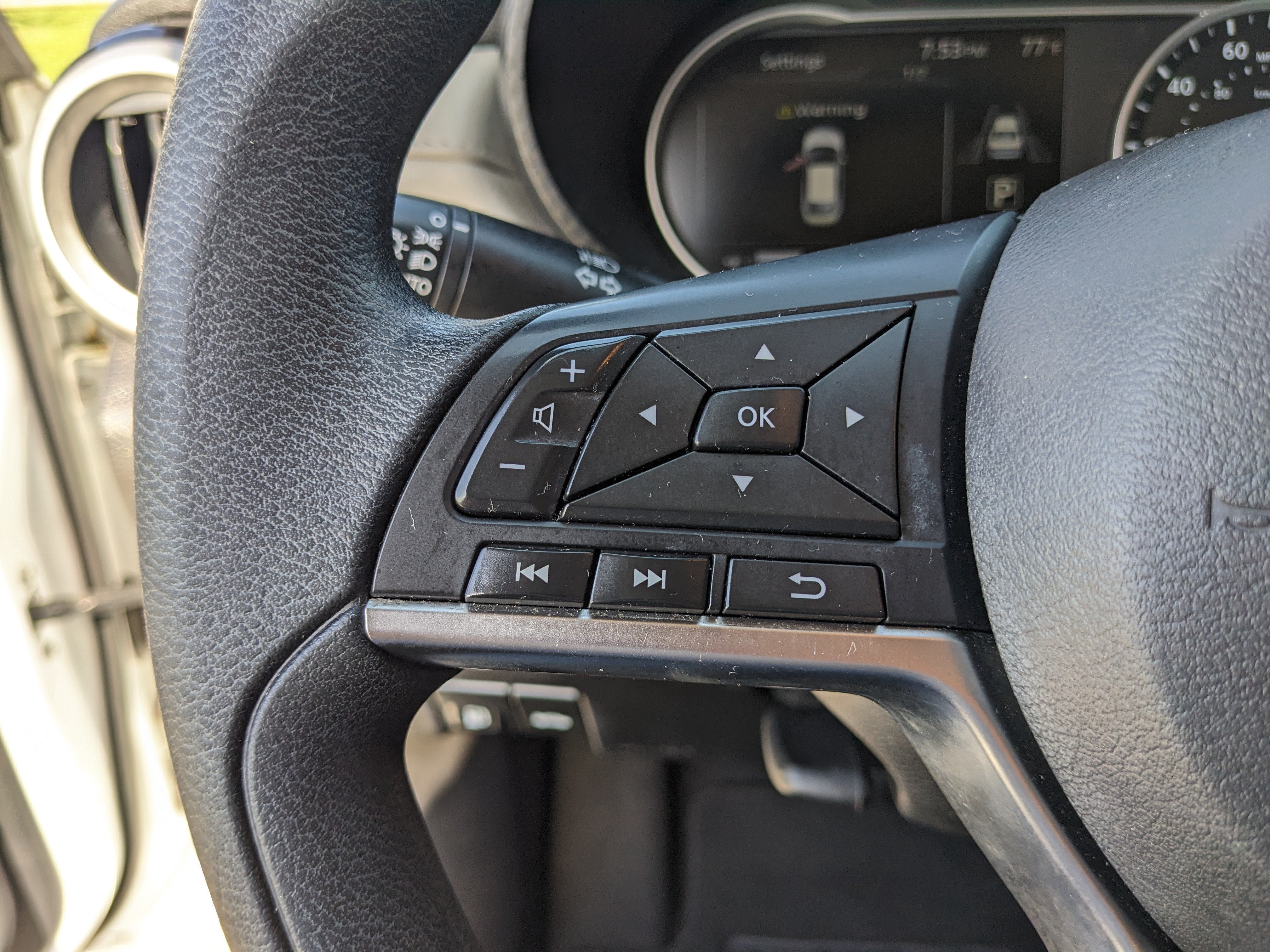 2022 Nissan Versa SV