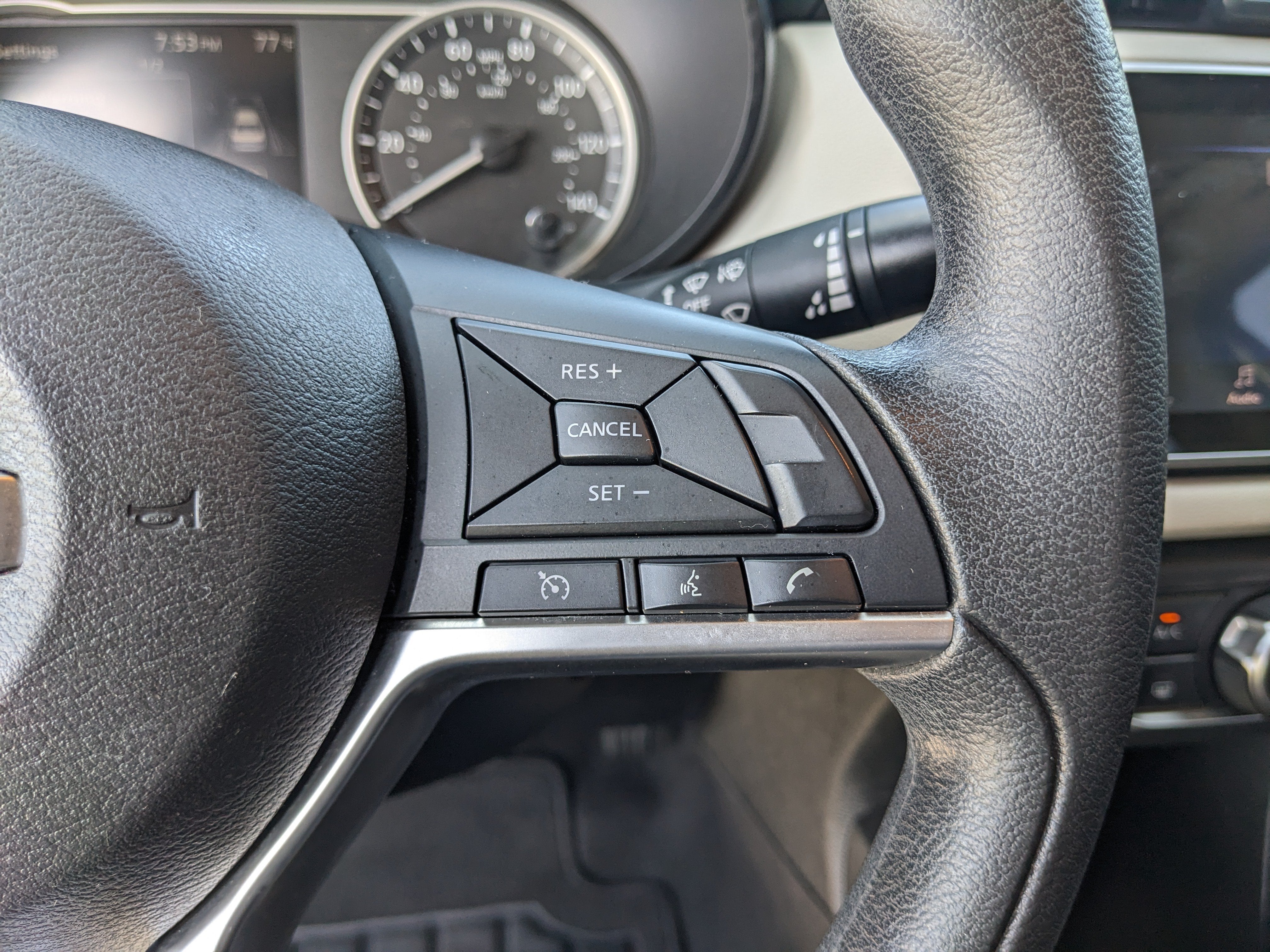 2022 Nissan Versa SV