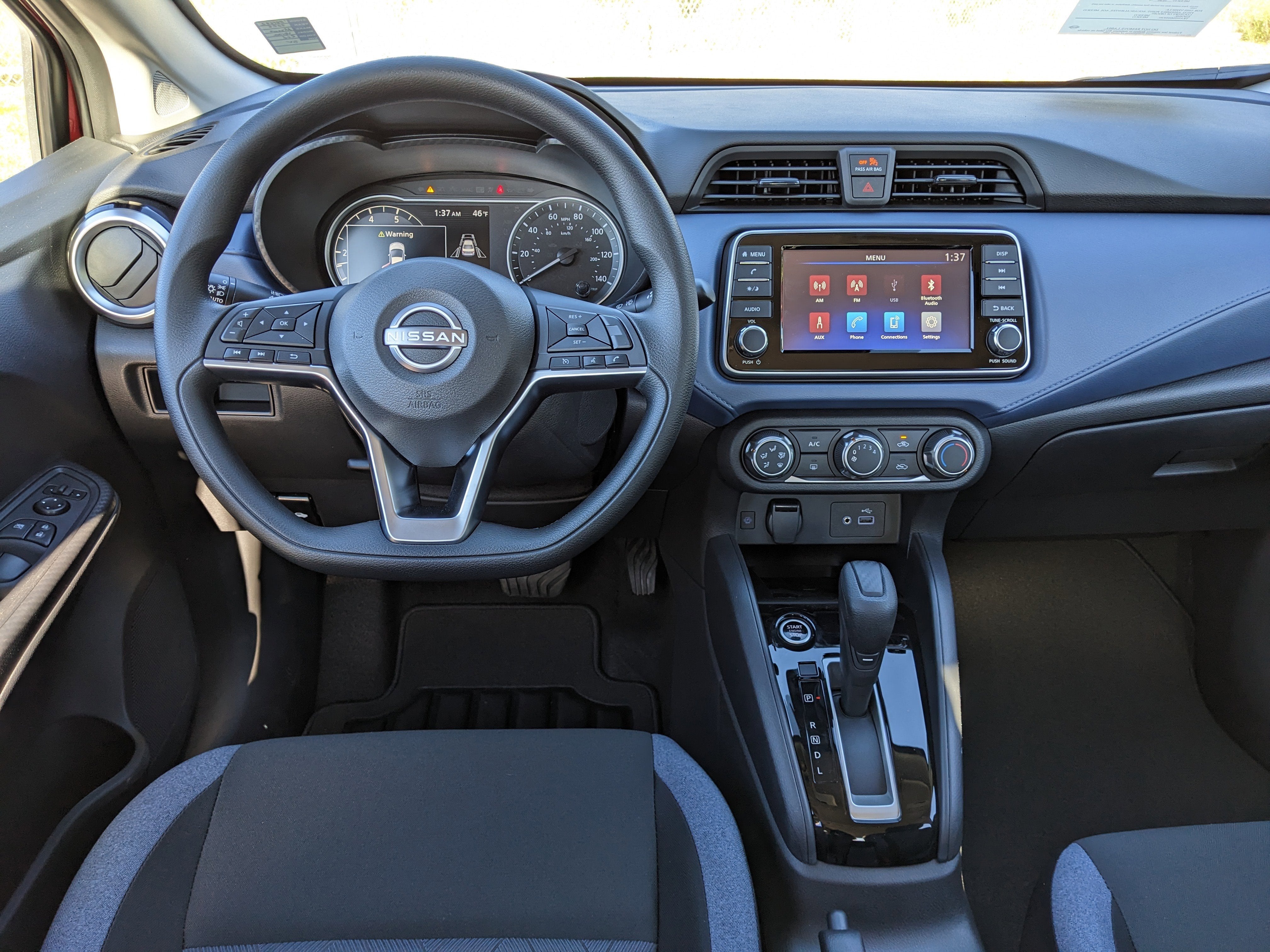 2025 Nissan Versa SV