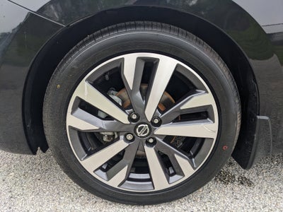 2020 Nissan Versa SR