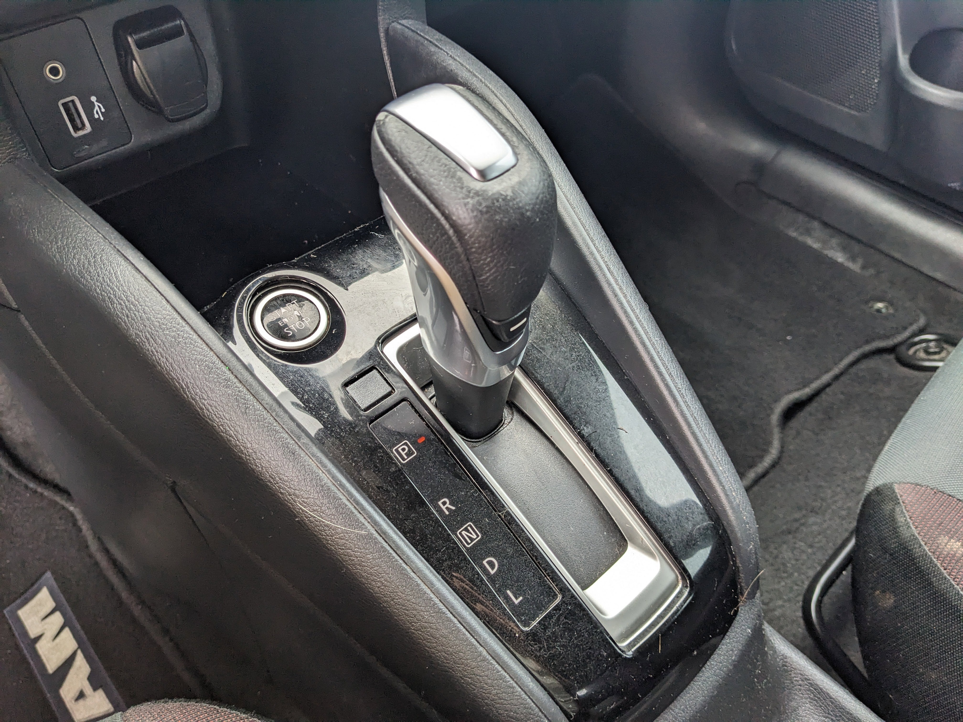 2020 Nissan Versa SR