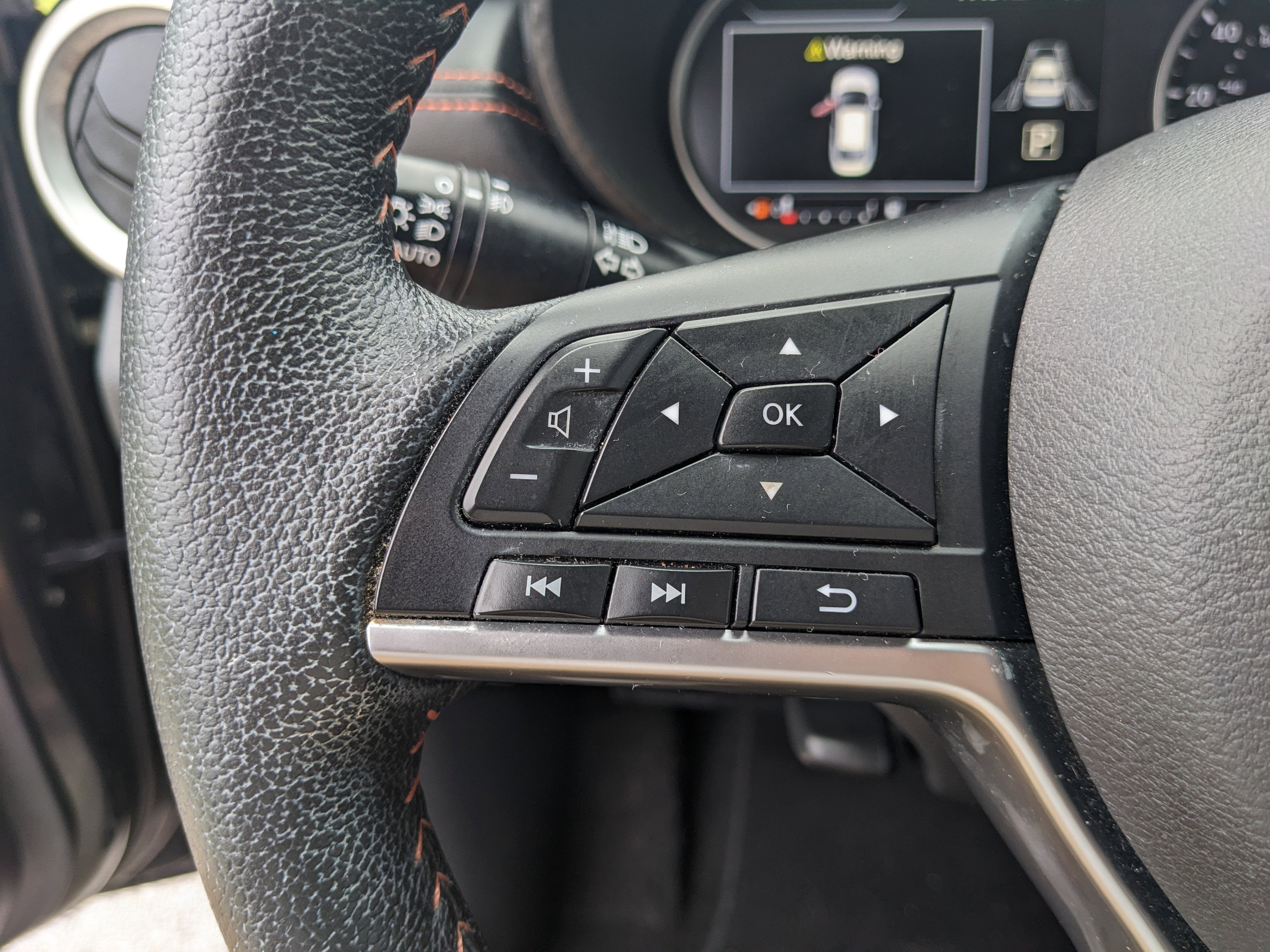 2020 Nissan Versa SR