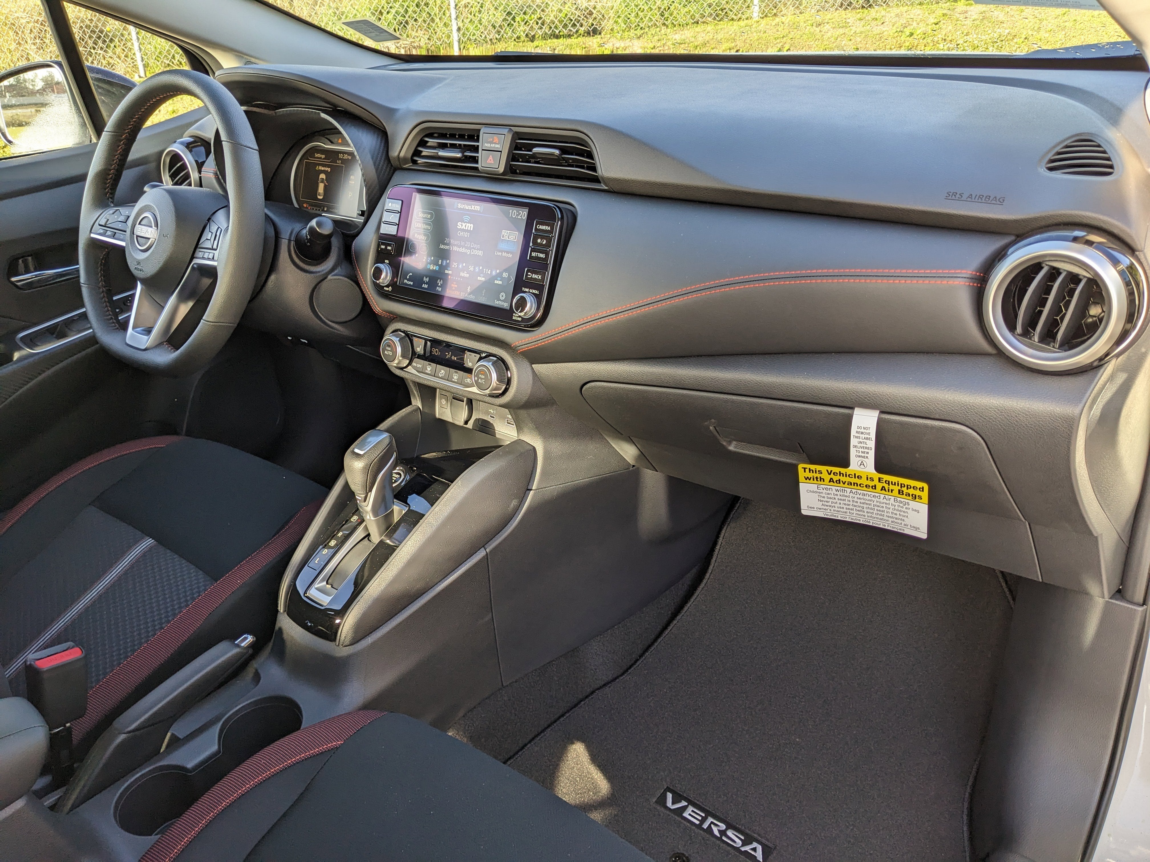 2025 Nissan Versa SR