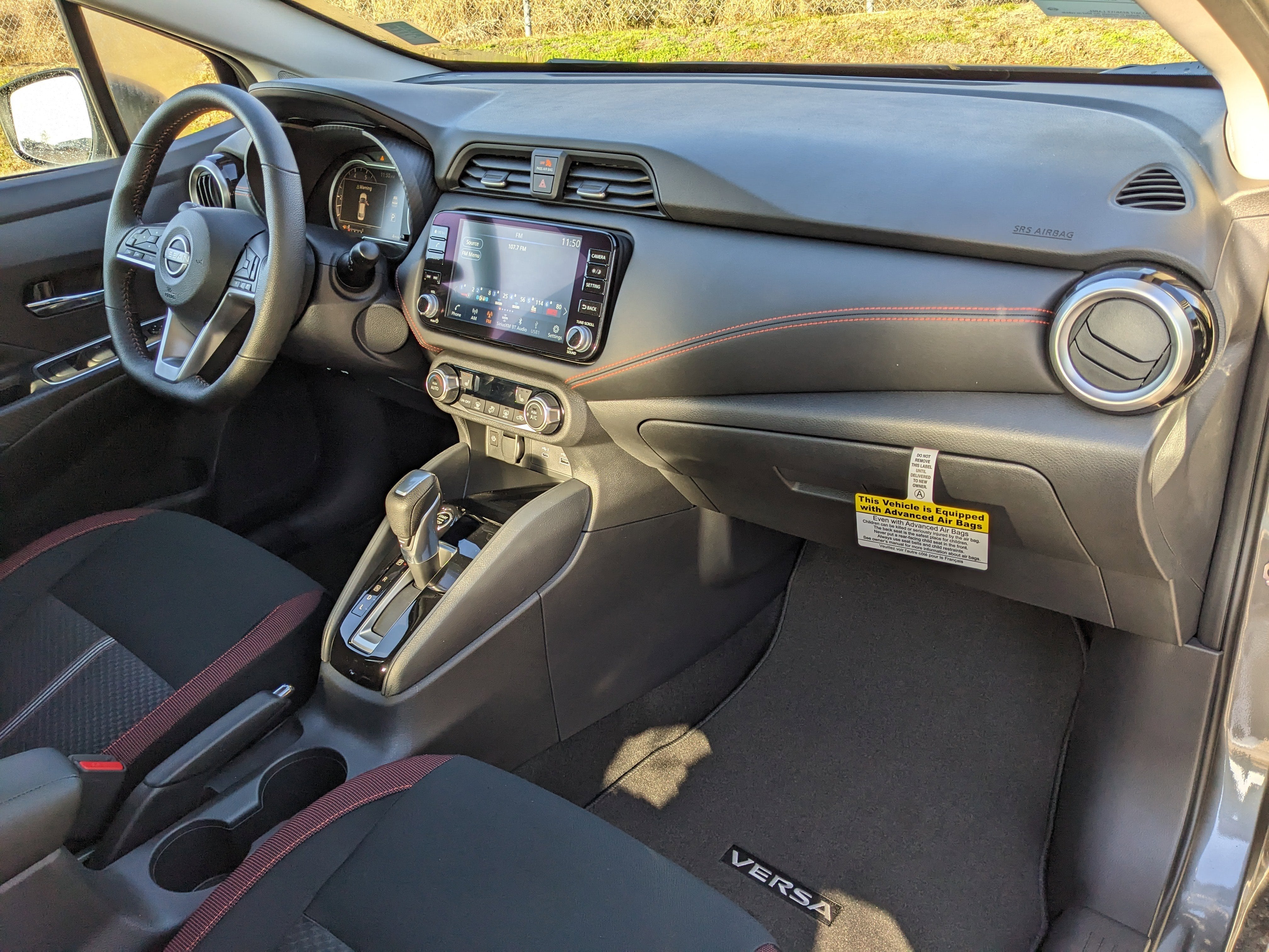 2025 Nissan Versa SR