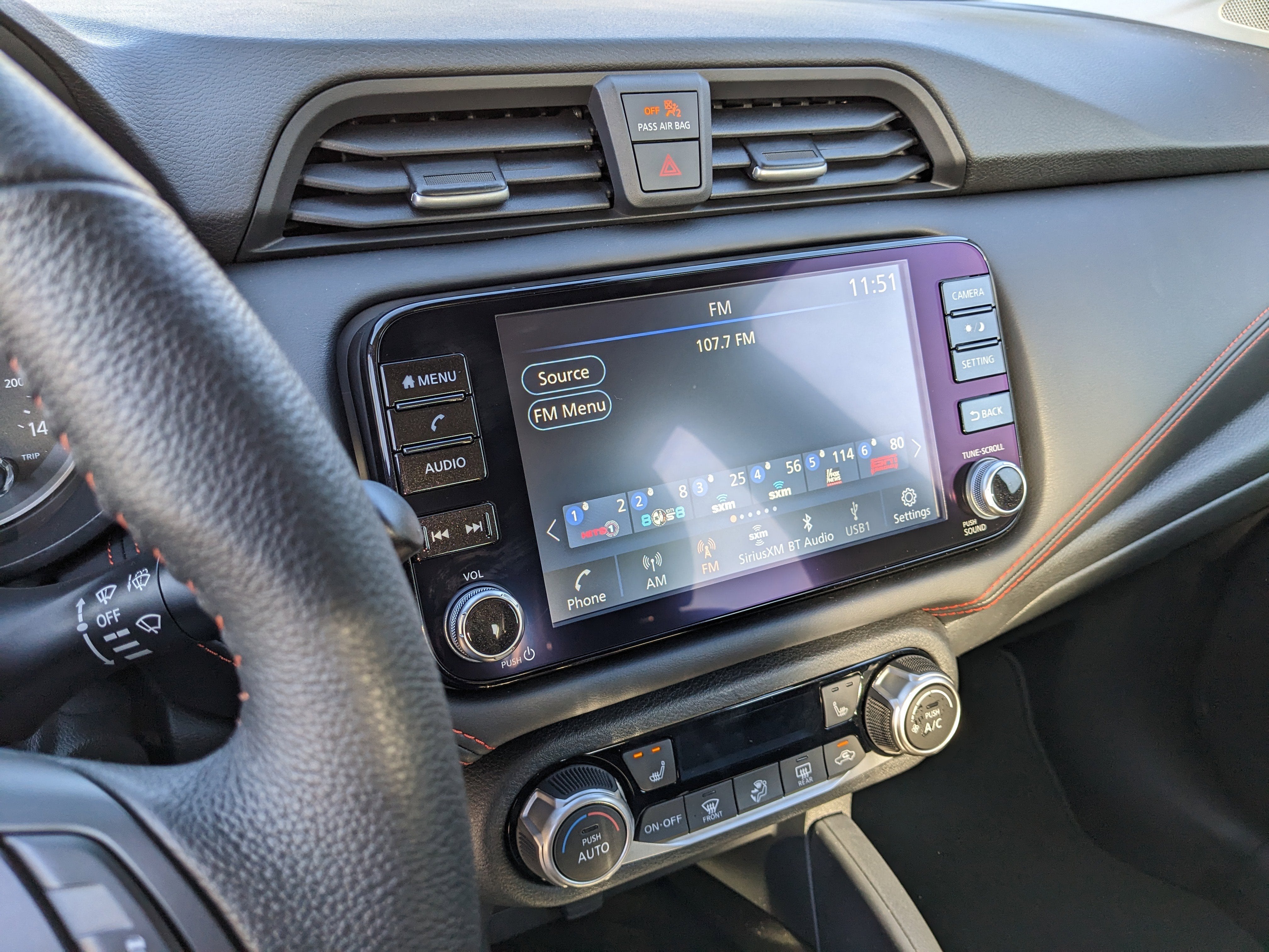 2025 Nissan Versa SR