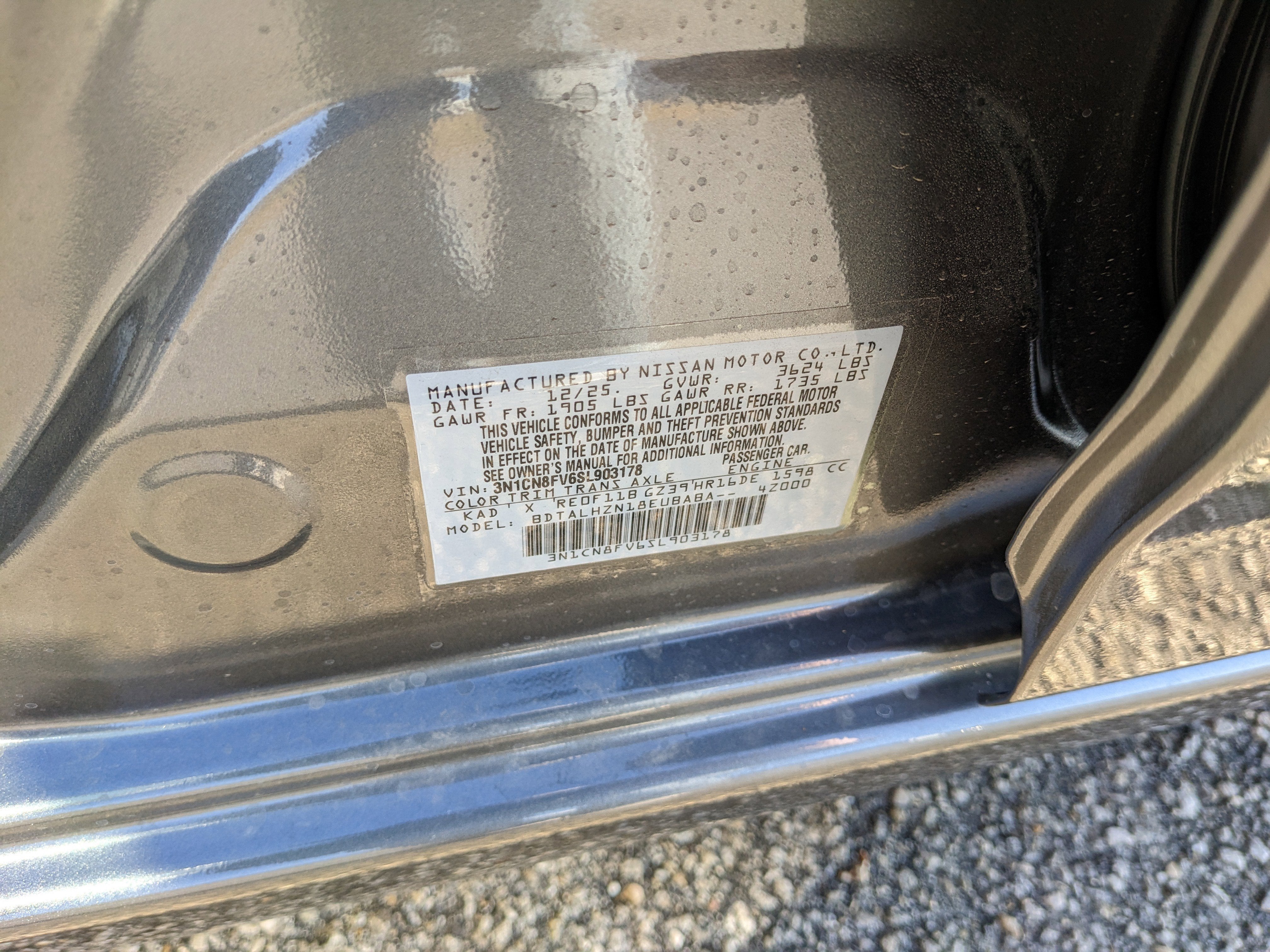 2025 Nissan Versa SR