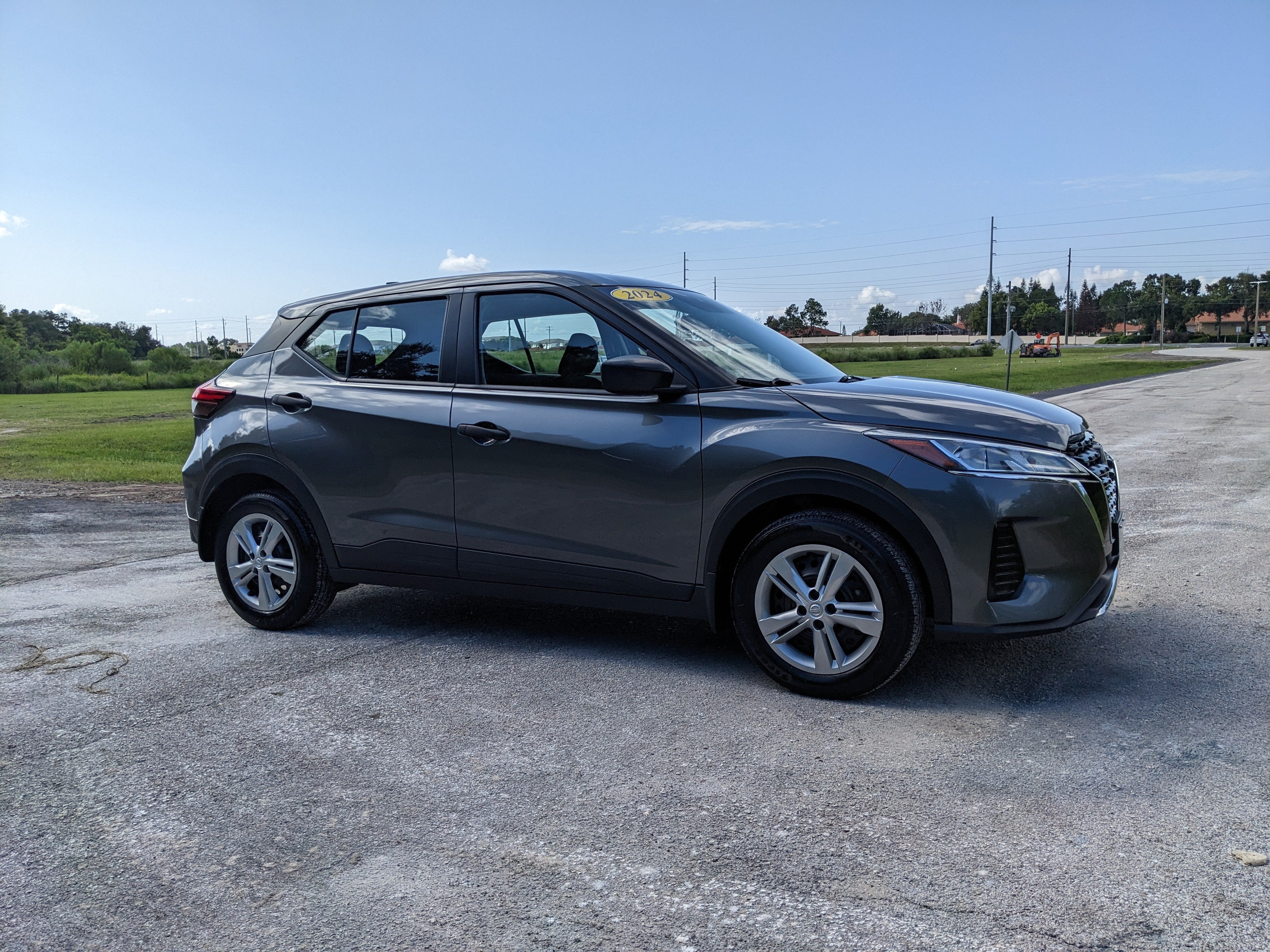 2024 Nissan Kicks S