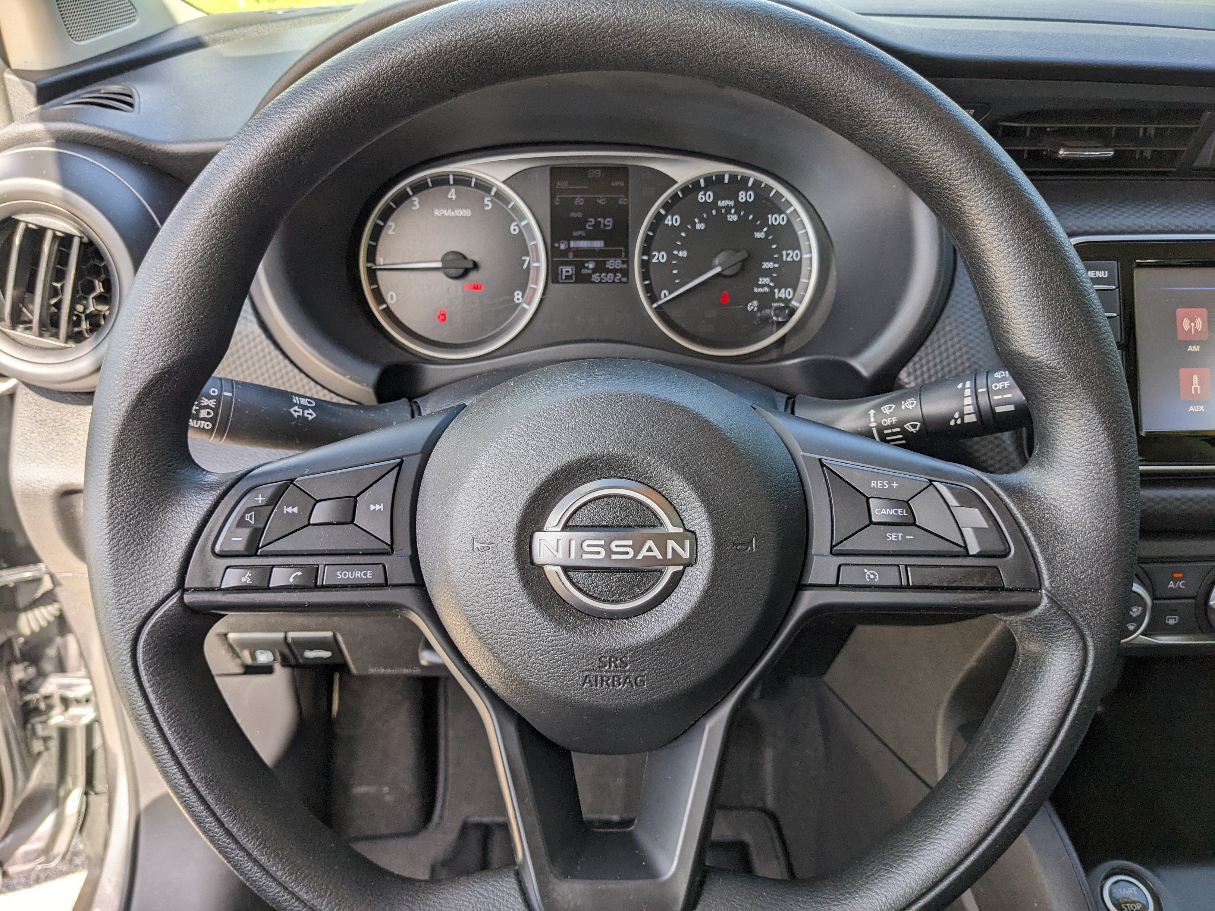 2024 Nissan Kicks S
