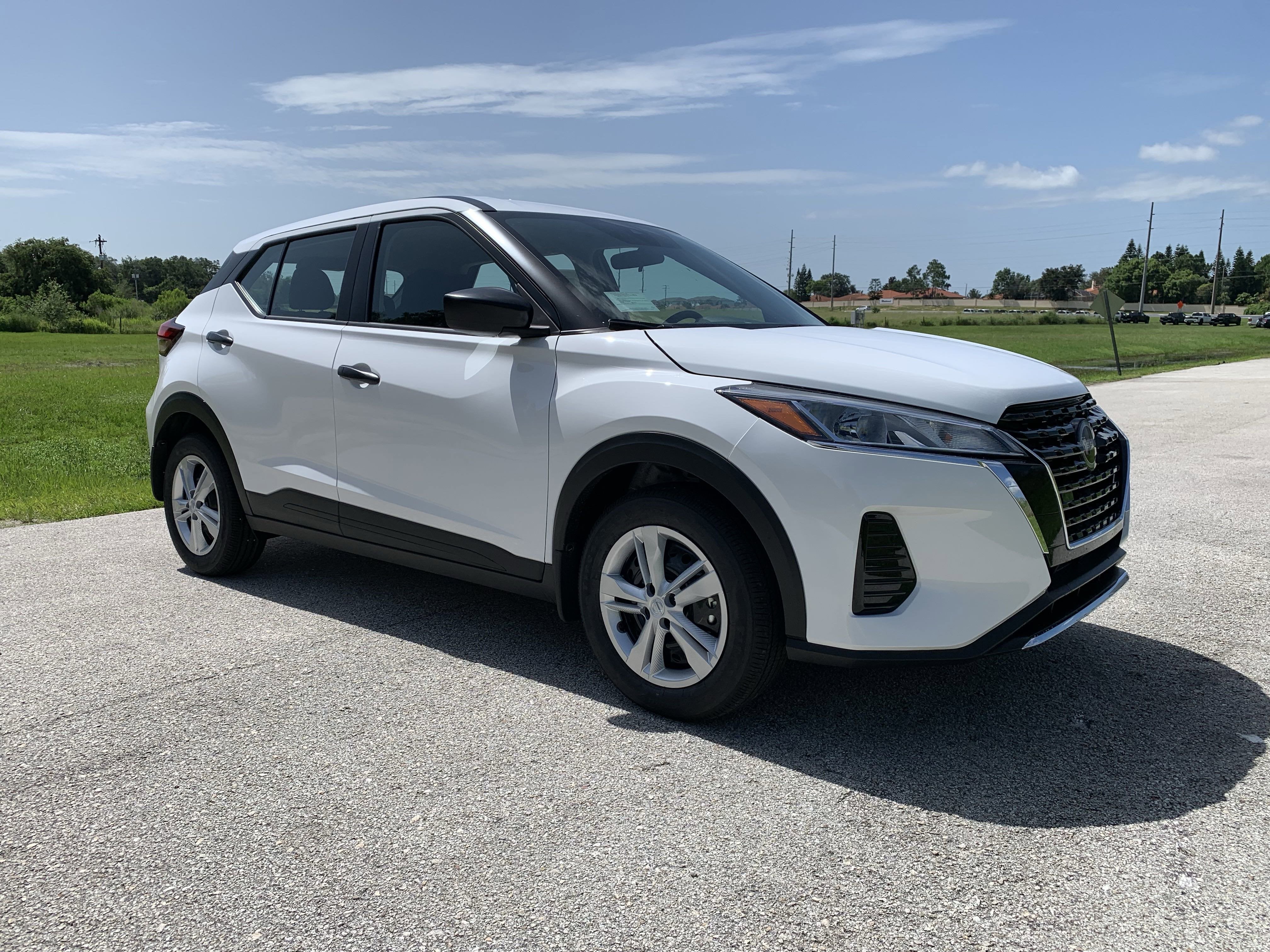 2025 Nissan Kicks Play S