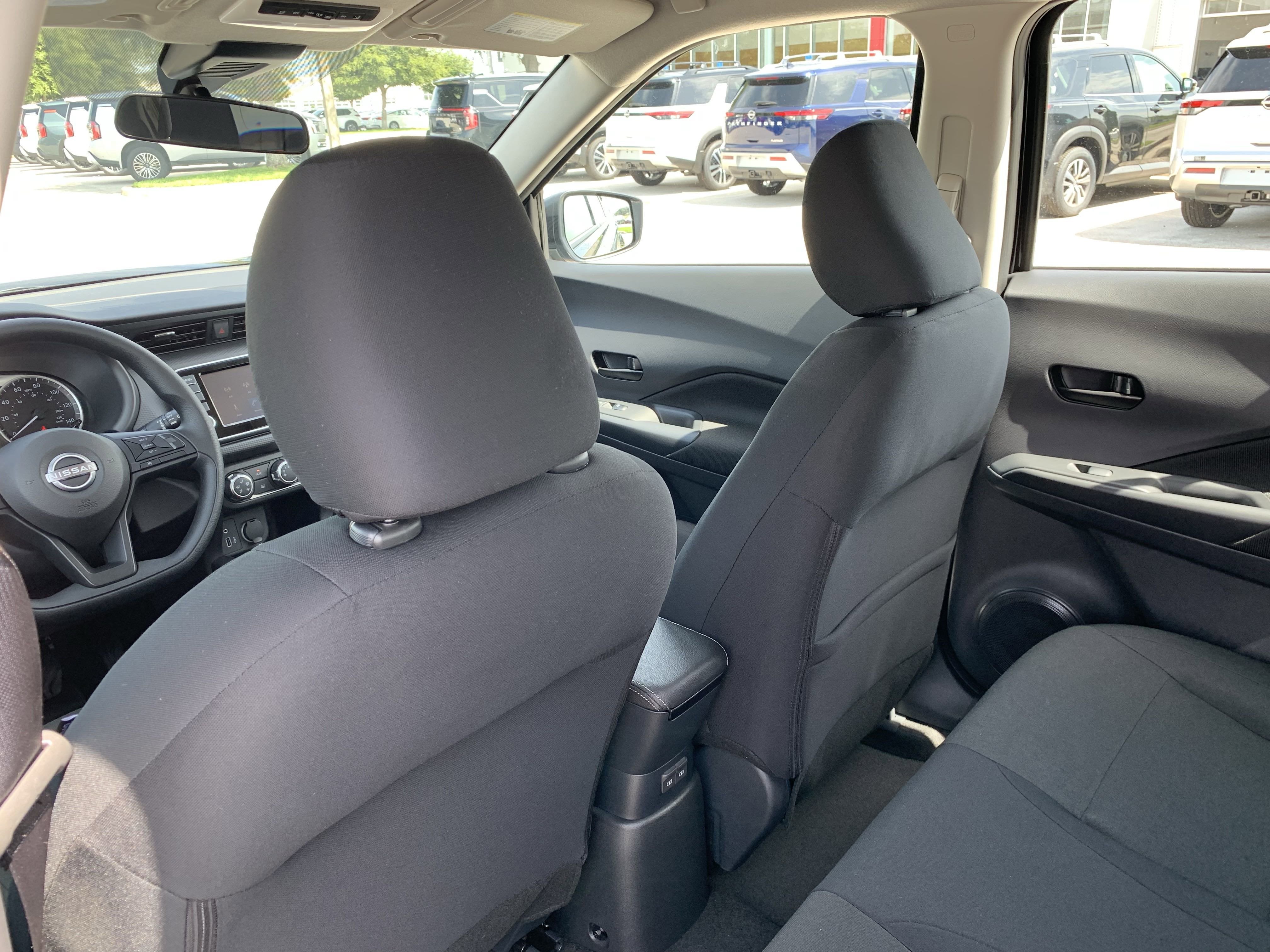 2025 Nissan Kicks Play S