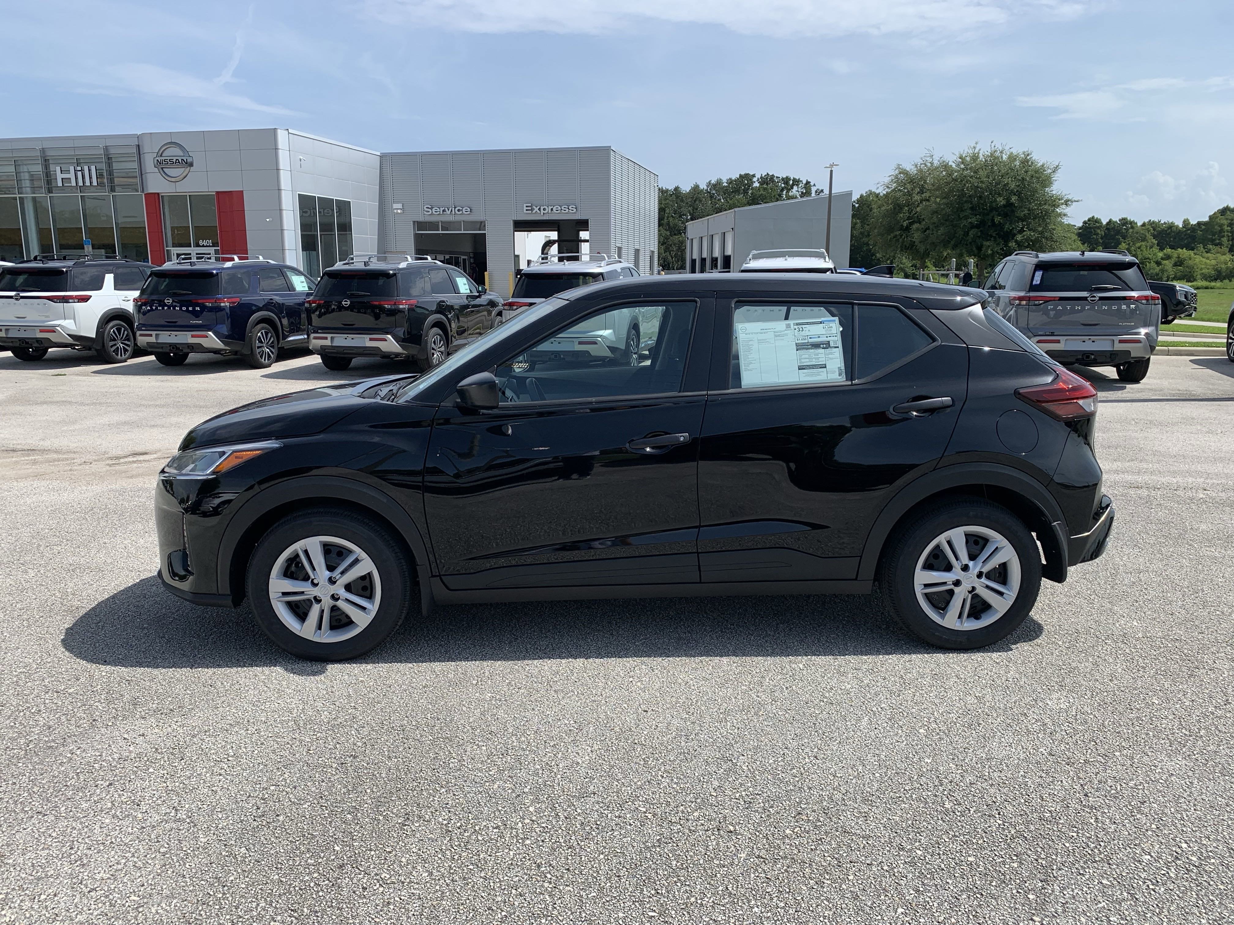 2025 Nissan Kicks Play S