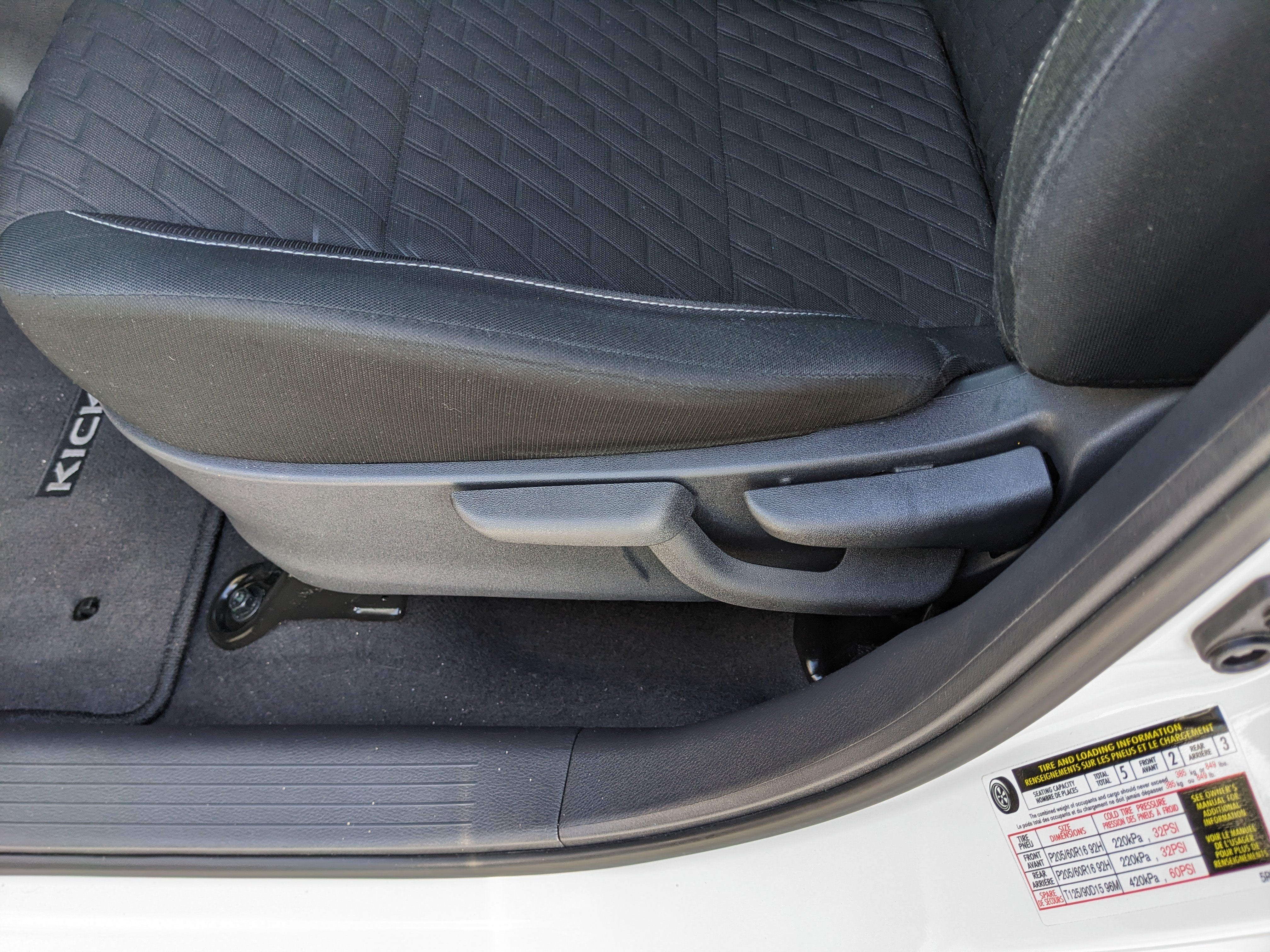 2021 Nissan Kicks S