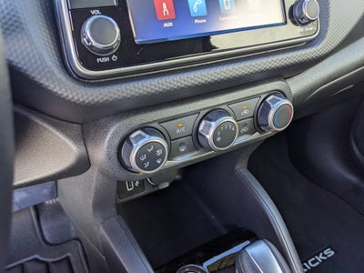 2021 Nissan Kicks S