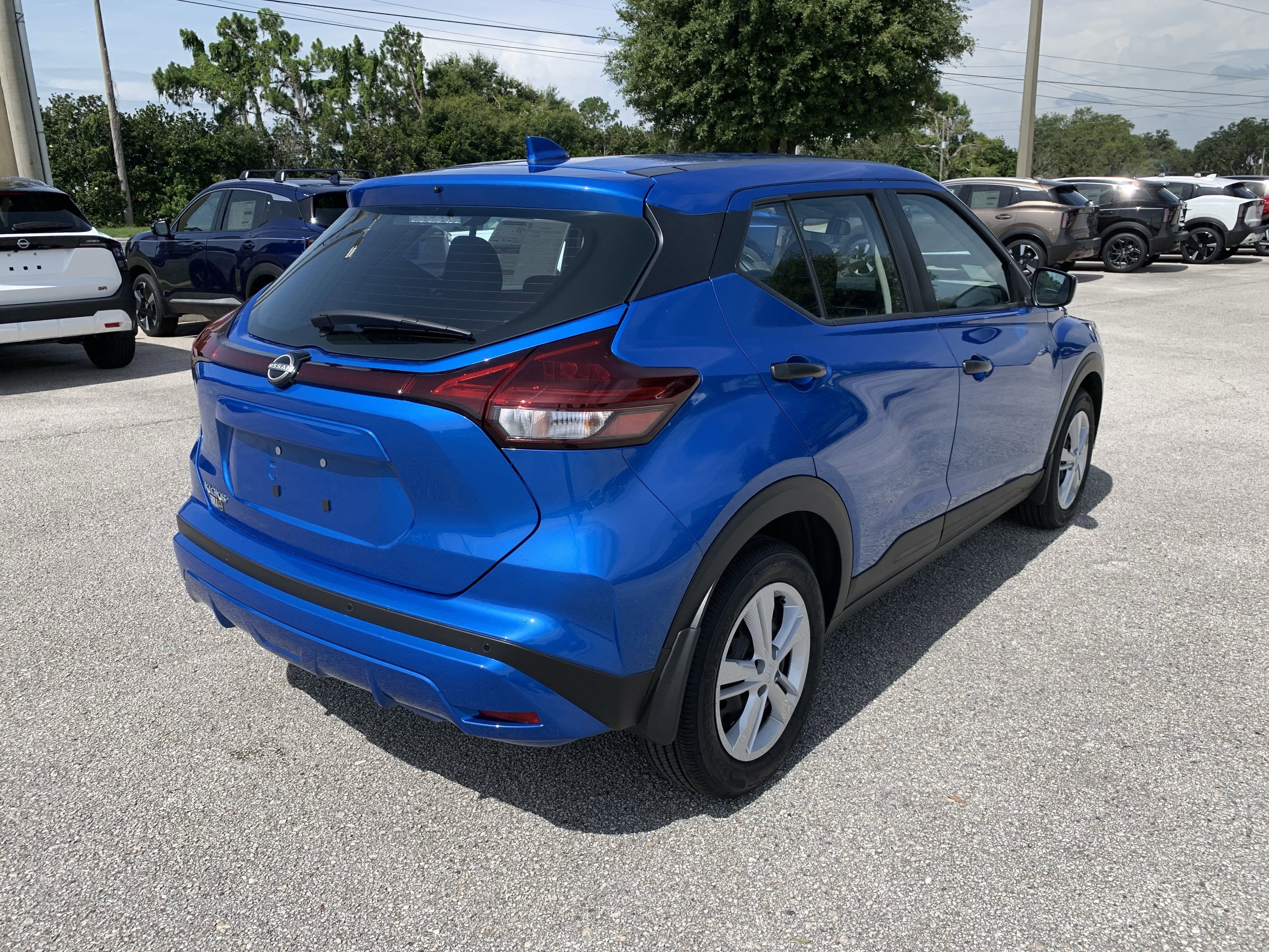 2025 Nissan Kicks Play S