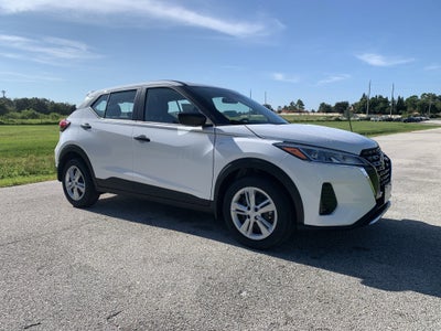 2025 Nissan Kicks Play S