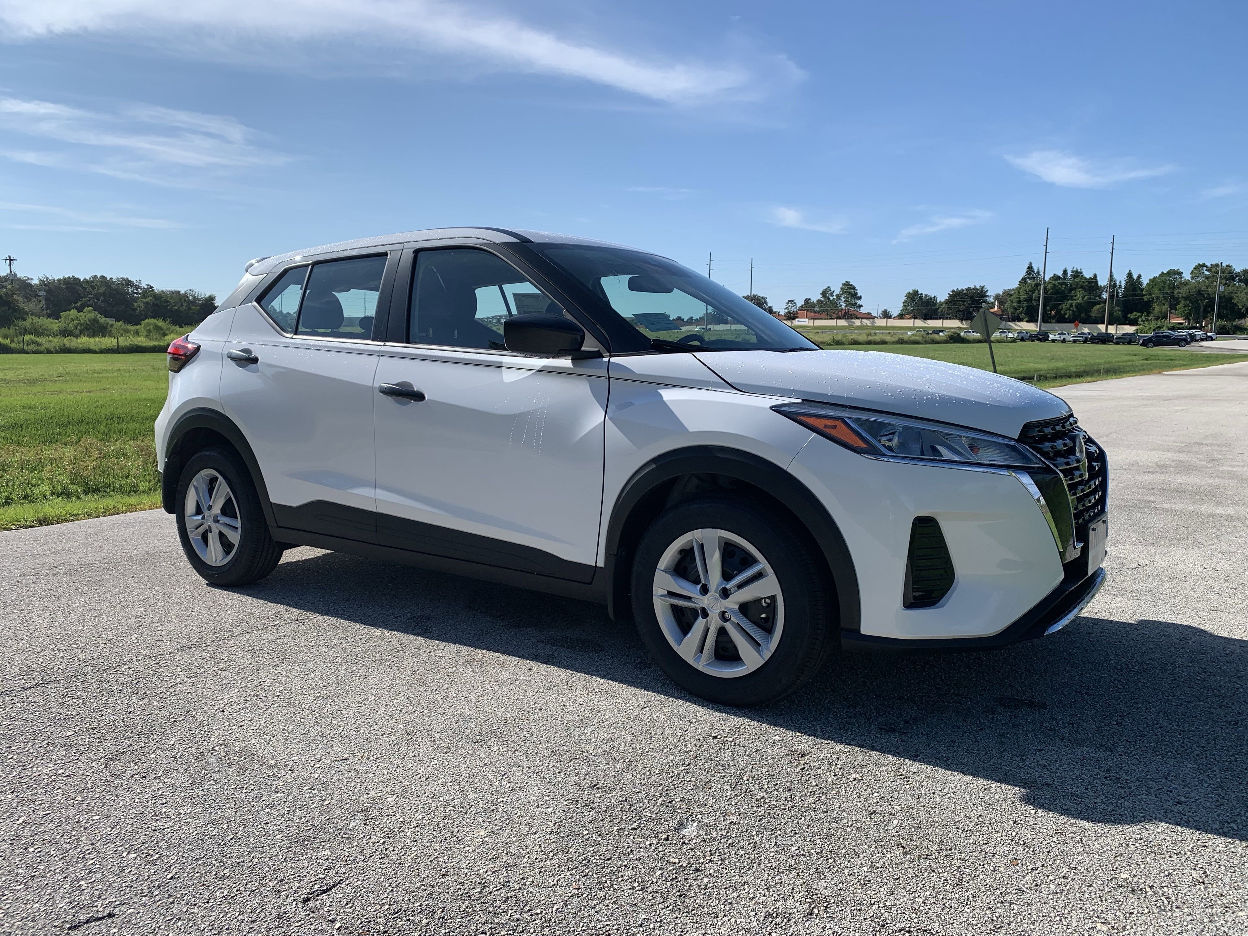 2025 Nissan Kicks Play S