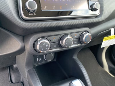 2025 Nissan Kicks Play S