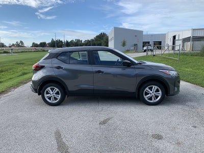 2025 Nissan Kicks Play S