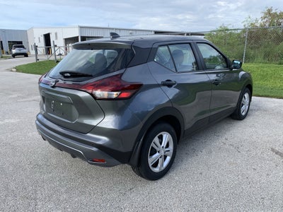 2025 Nissan Kicks Play S