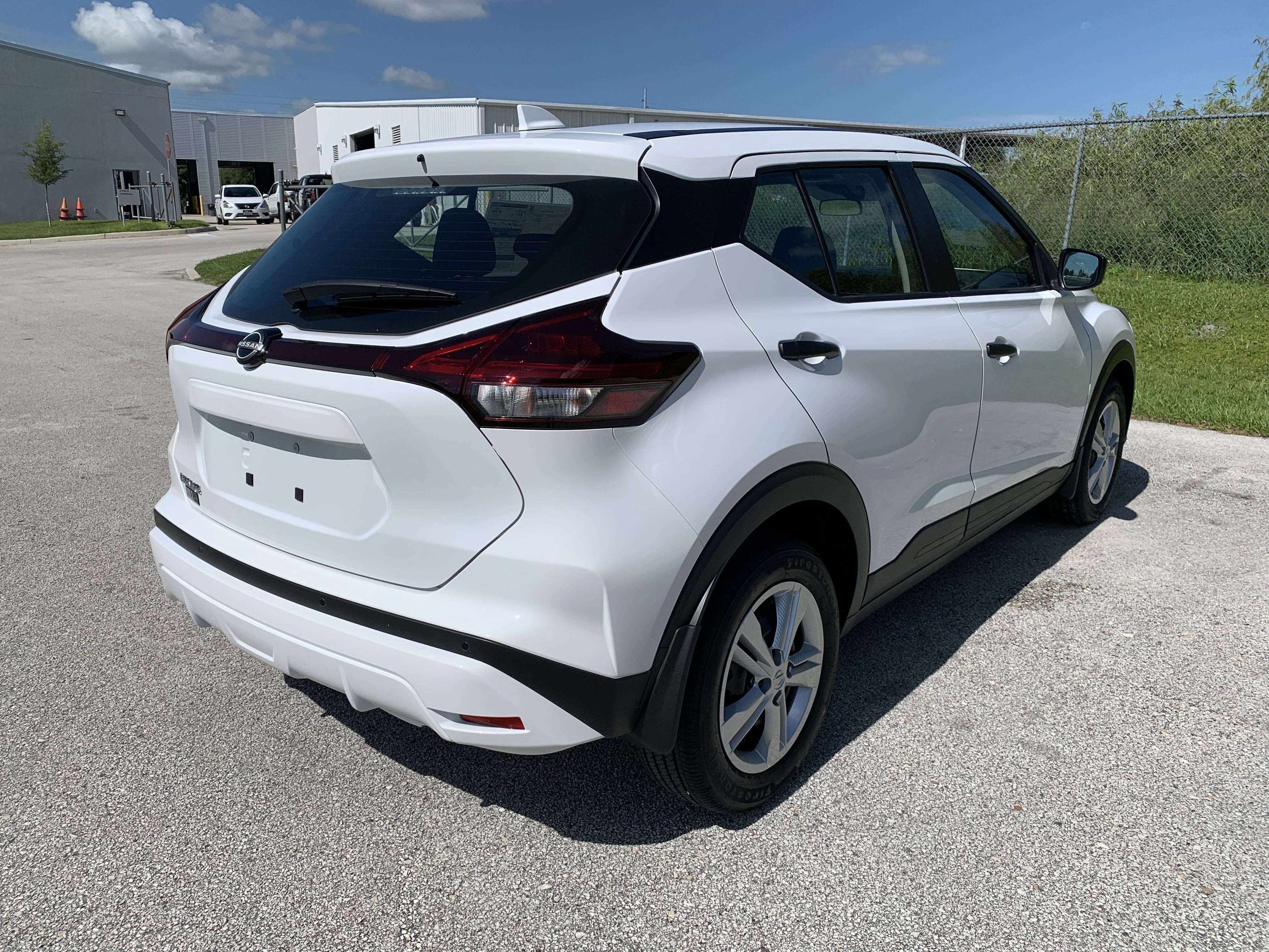 2025 Nissan Kicks Play S