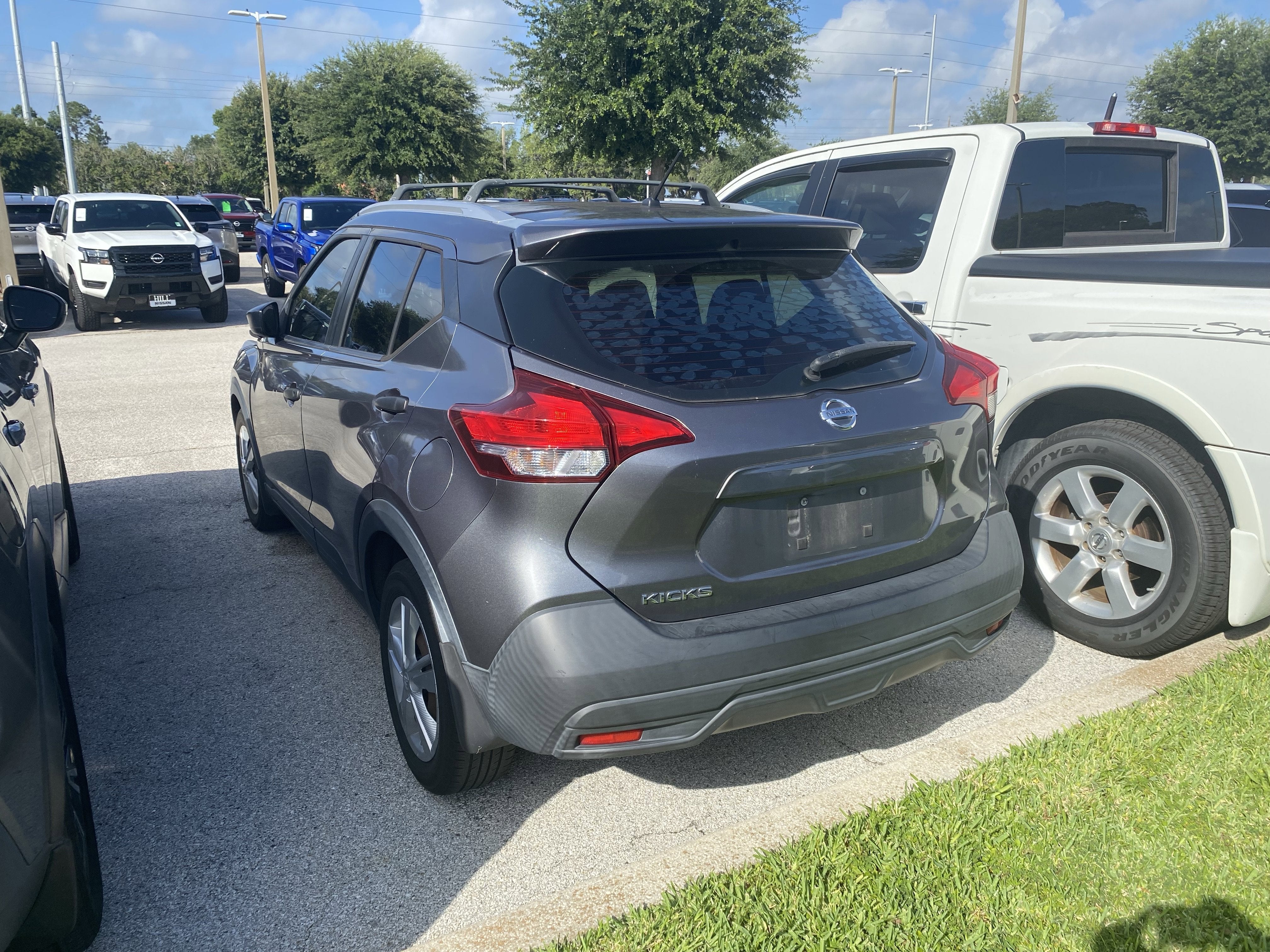 2019 Nissan Kicks S