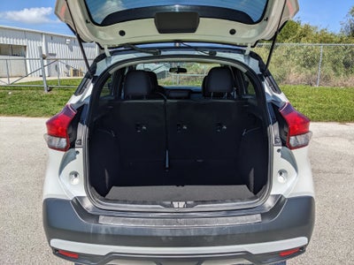 2019 Nissan Kicks SR