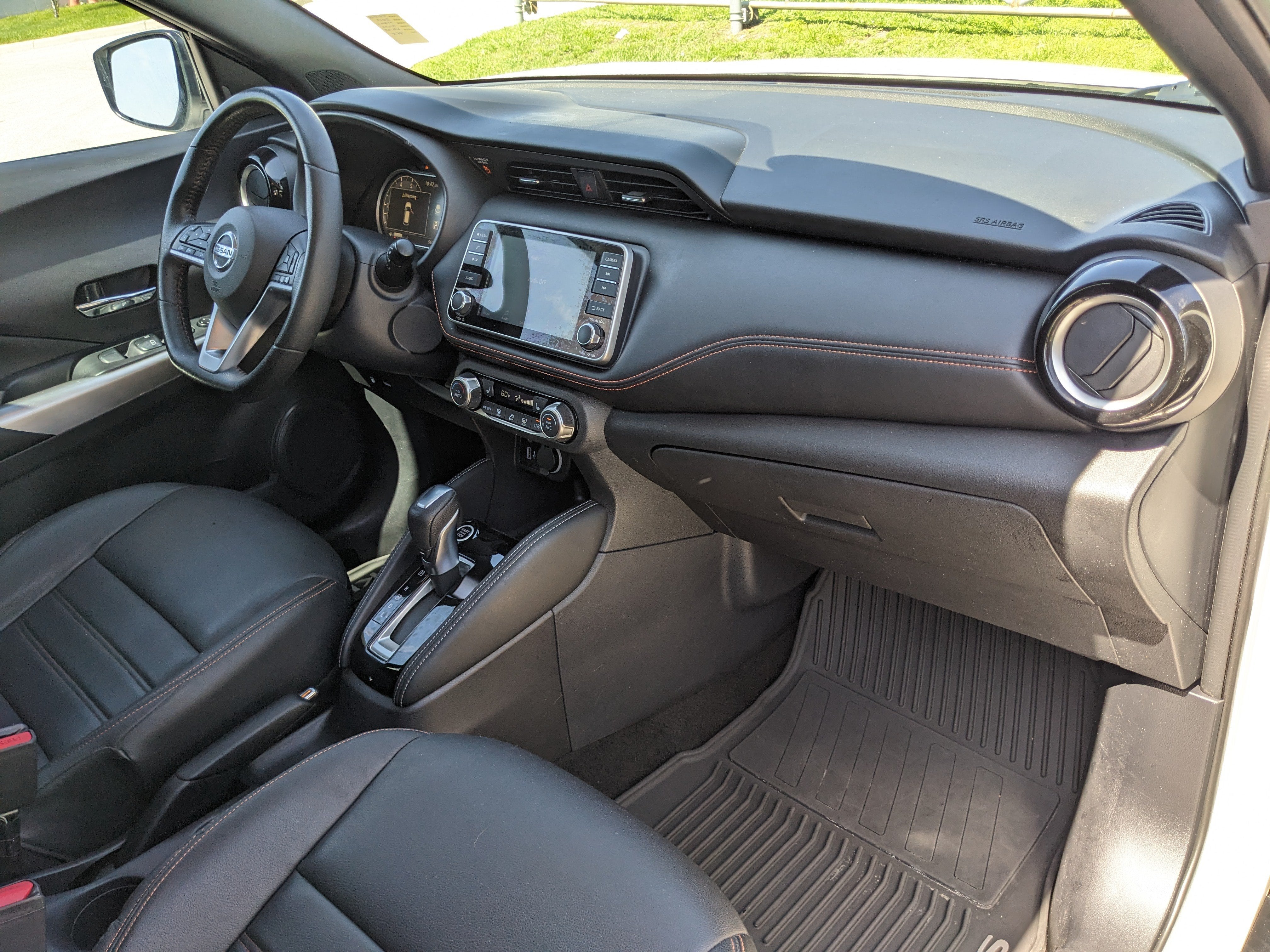 2019 Nissan Kicks SR