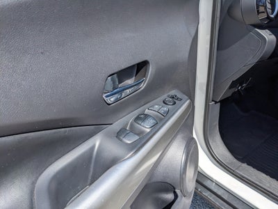 2019 Nissan Kicks SR