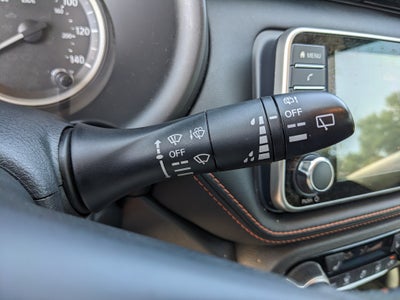 2019 Nissan Kicks SR