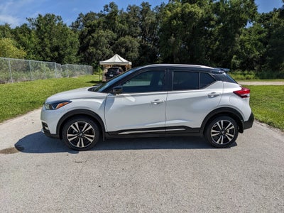 2019 Nissan Kicks SR