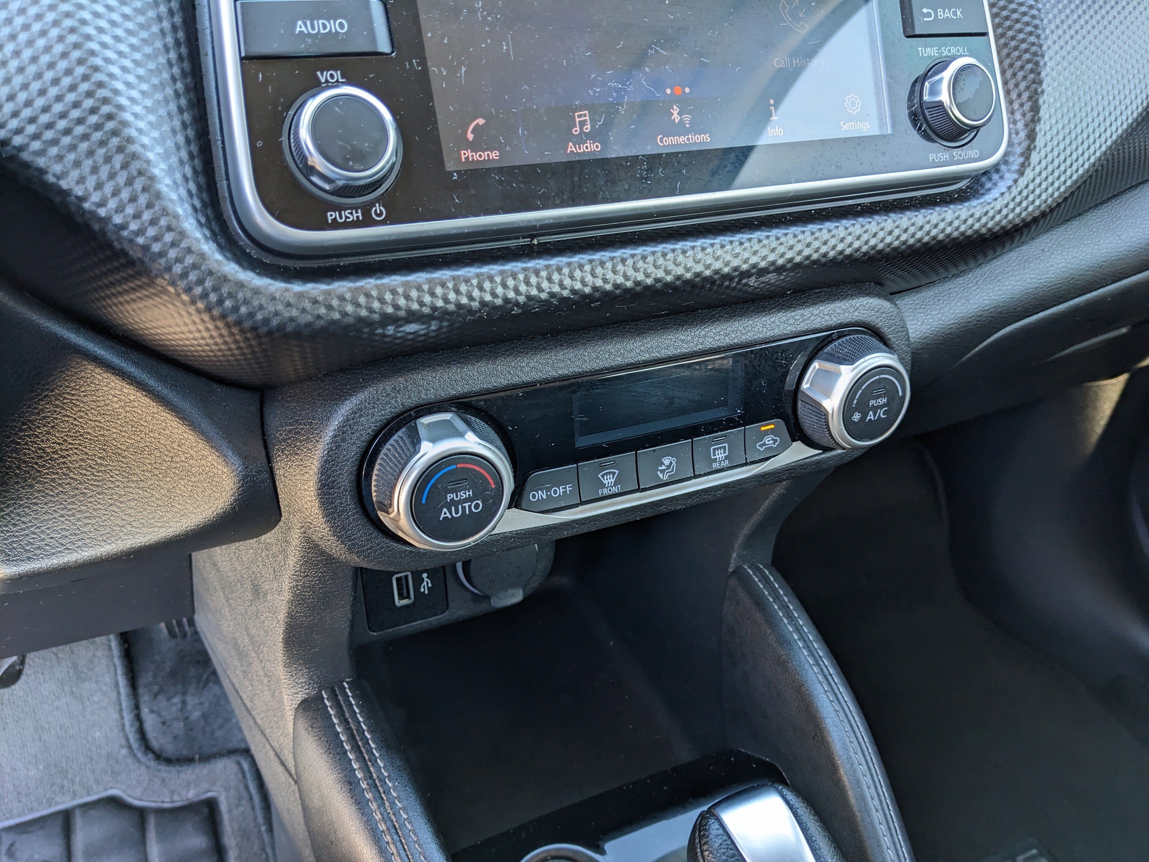 2019 Nissan Kicks SV