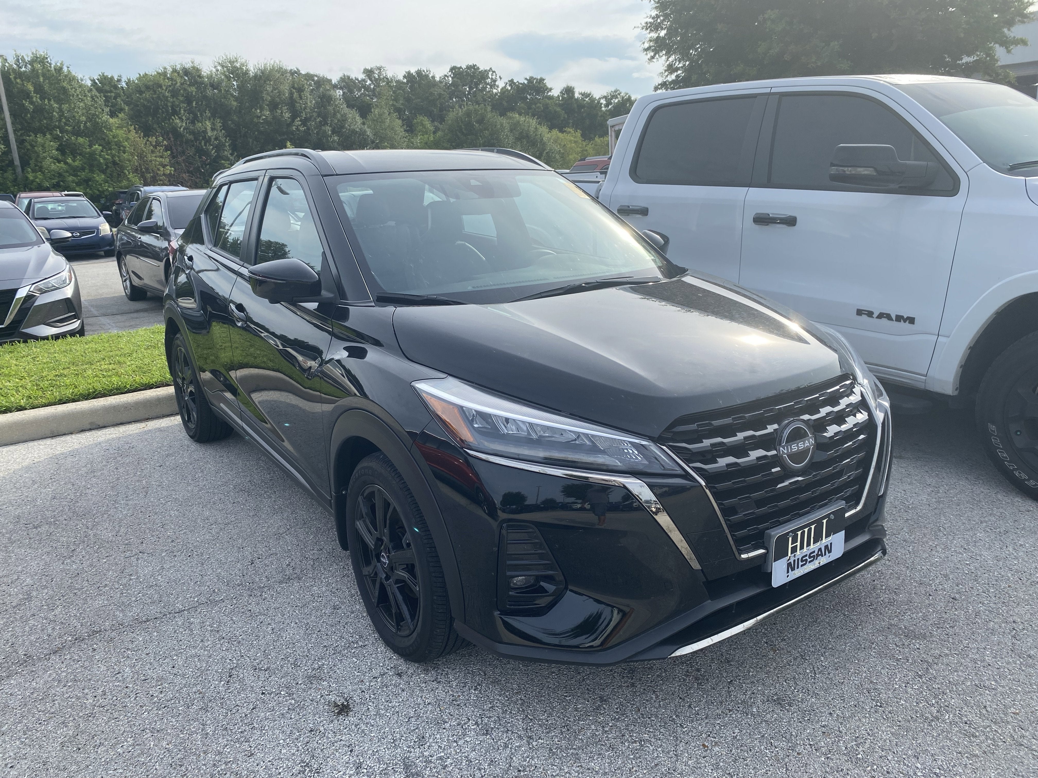 2024 Nissan Kicks SR