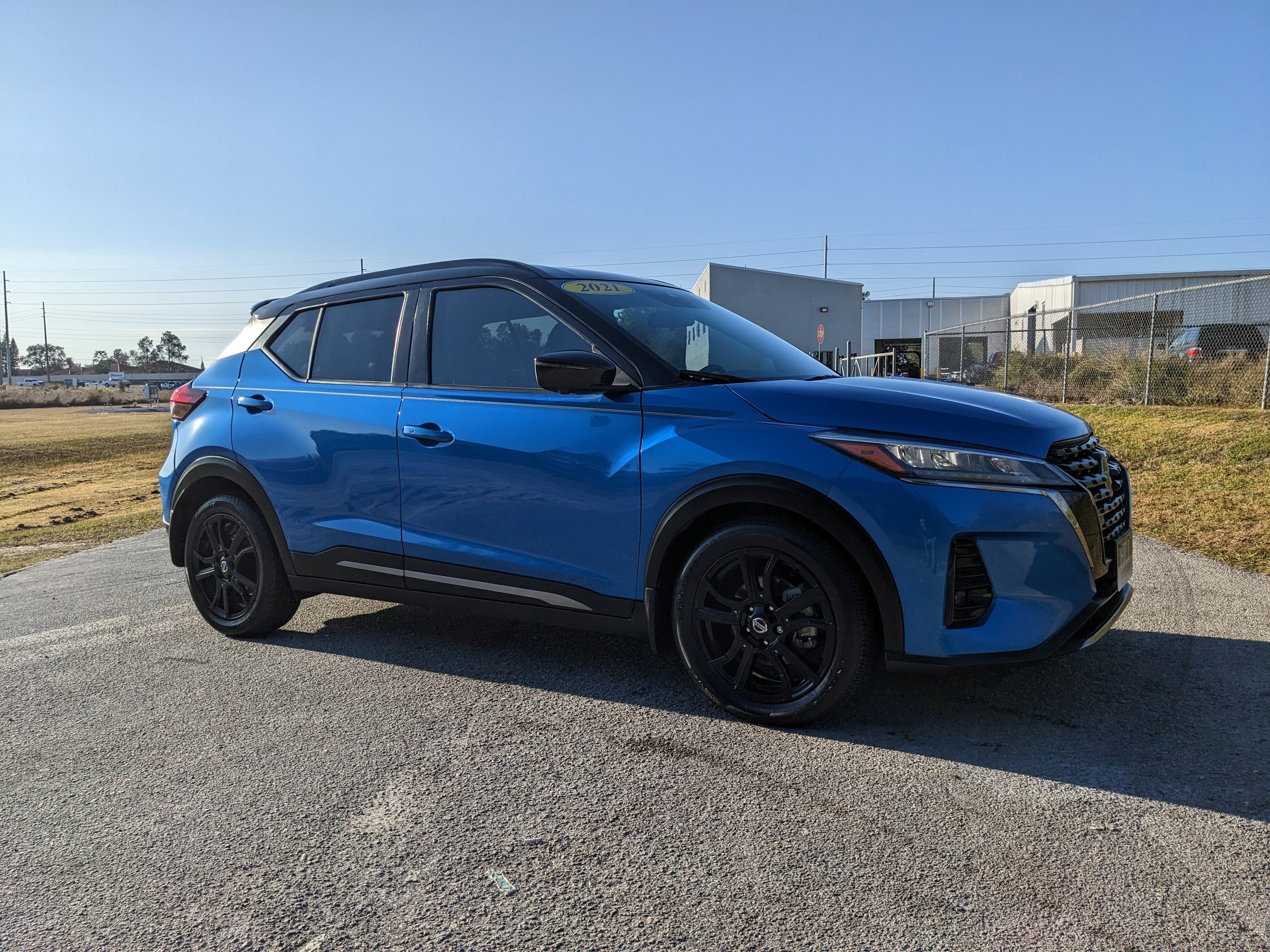 2021 Nissan Kicks SR