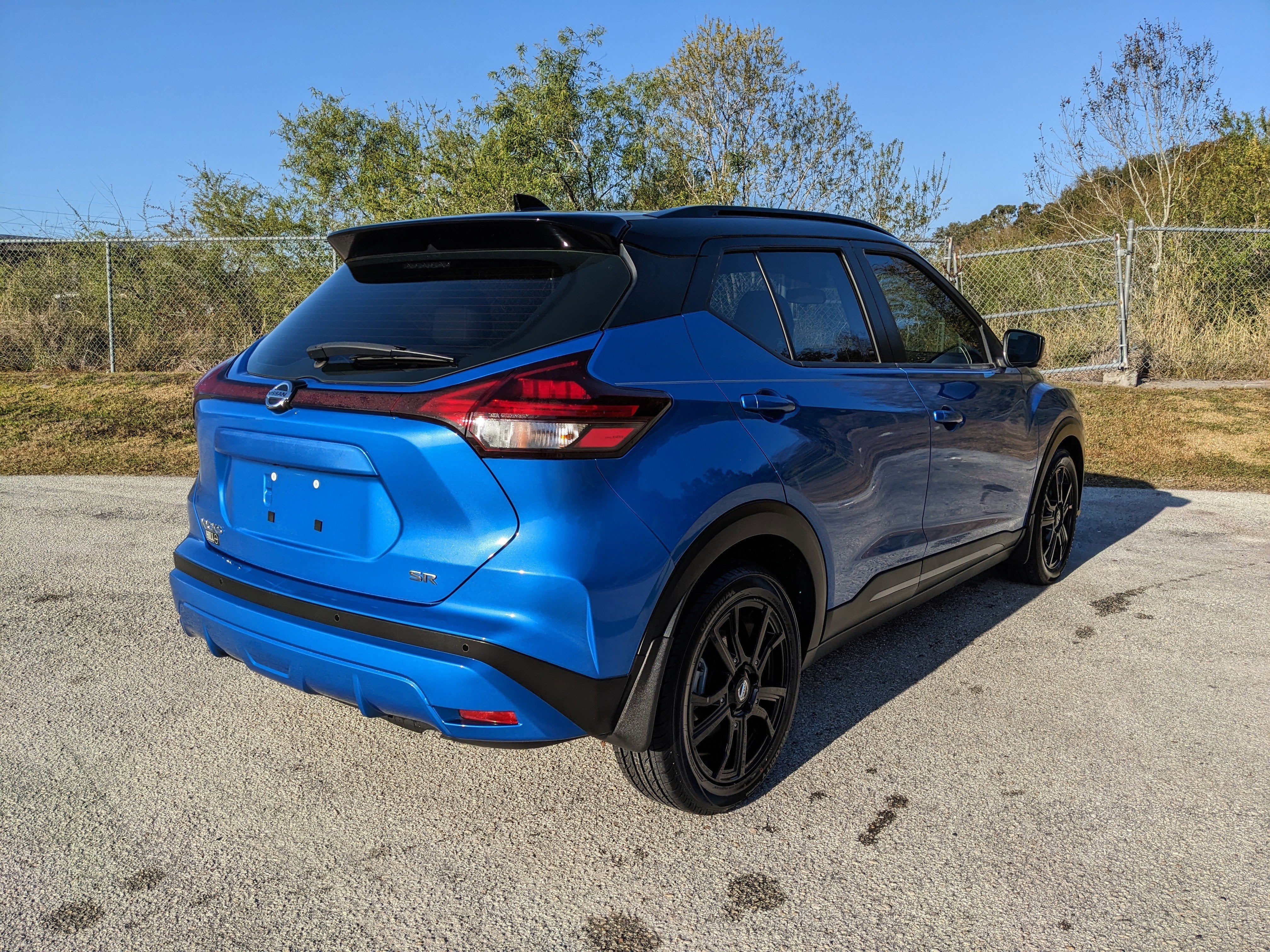 2021 Nissan Kicks SR