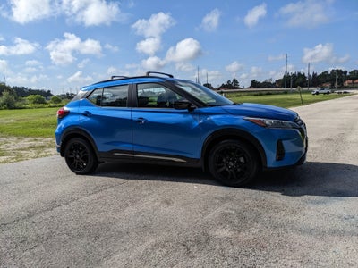 2023 Nissan Kicks SR
