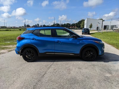 2023 Nissan Kicks SR