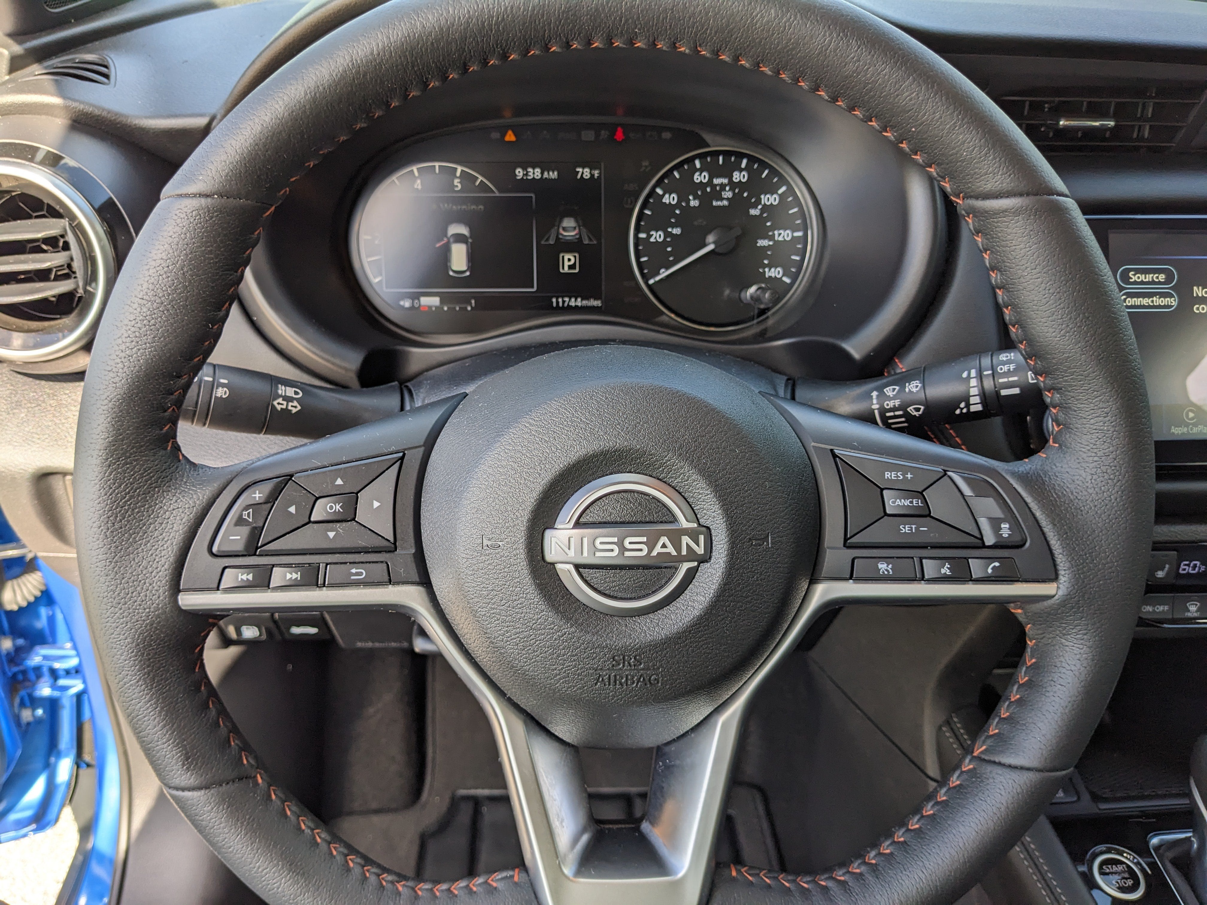 2023 Nissan Kicks SR
