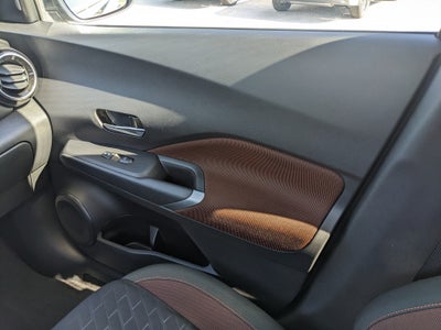 2024 Nissan Kicks SR